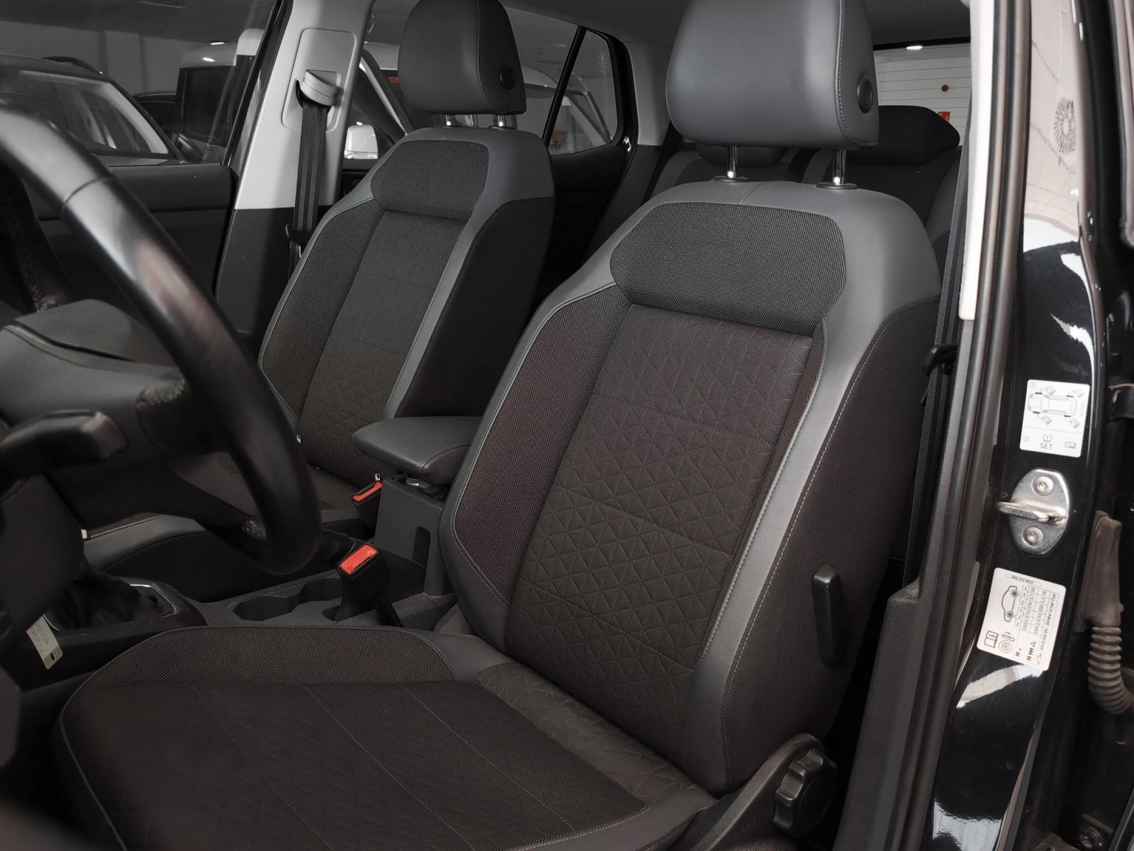 Volkswagen T-Cross Sport 1.0 TSI DSG - foto 22