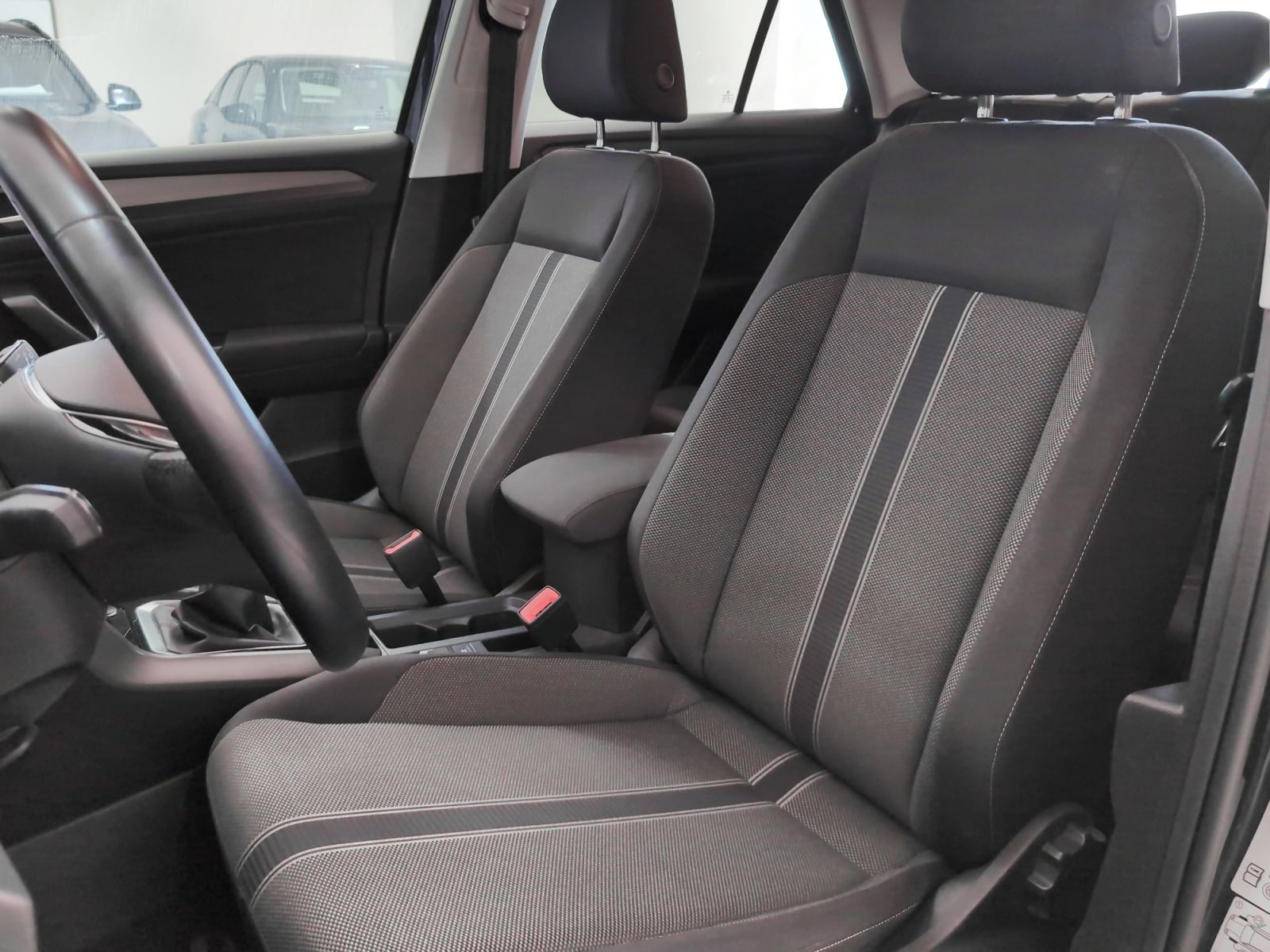 Volkswagen T-Roc Advance 2.0 TDI - foto 21