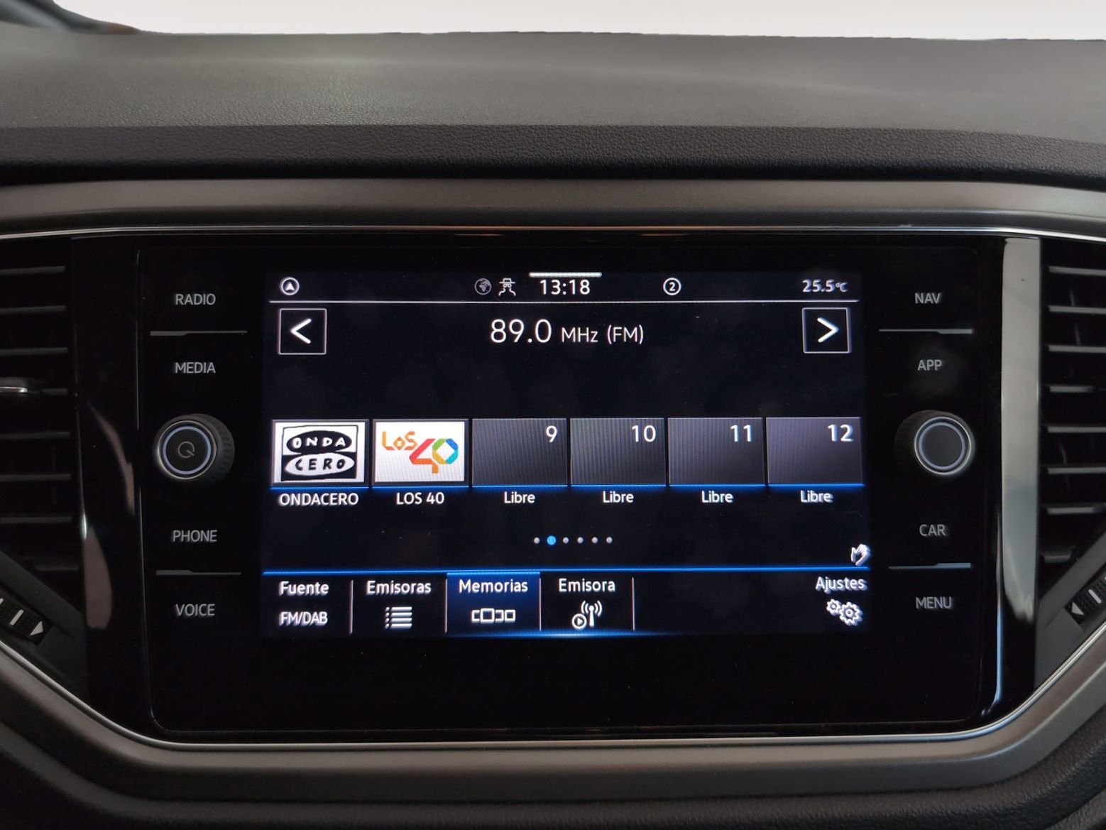 Volkswagen T-Roc Advance 2.0 TDI - foto 17