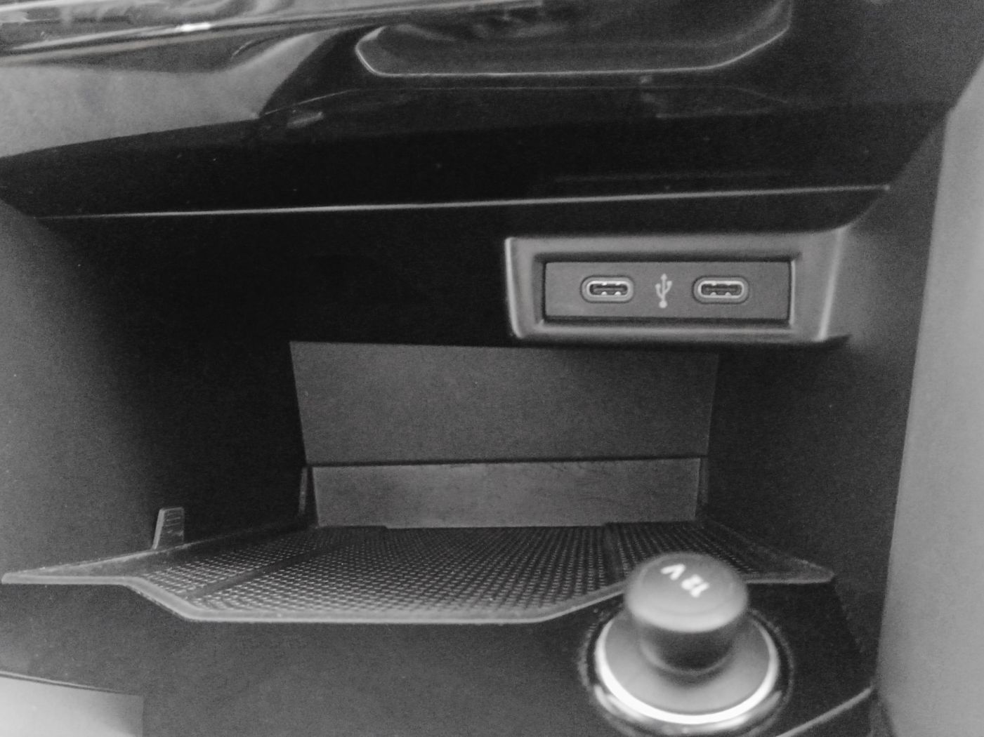 Volkswagen T-Roc Life 2.0 TDI - foto 23