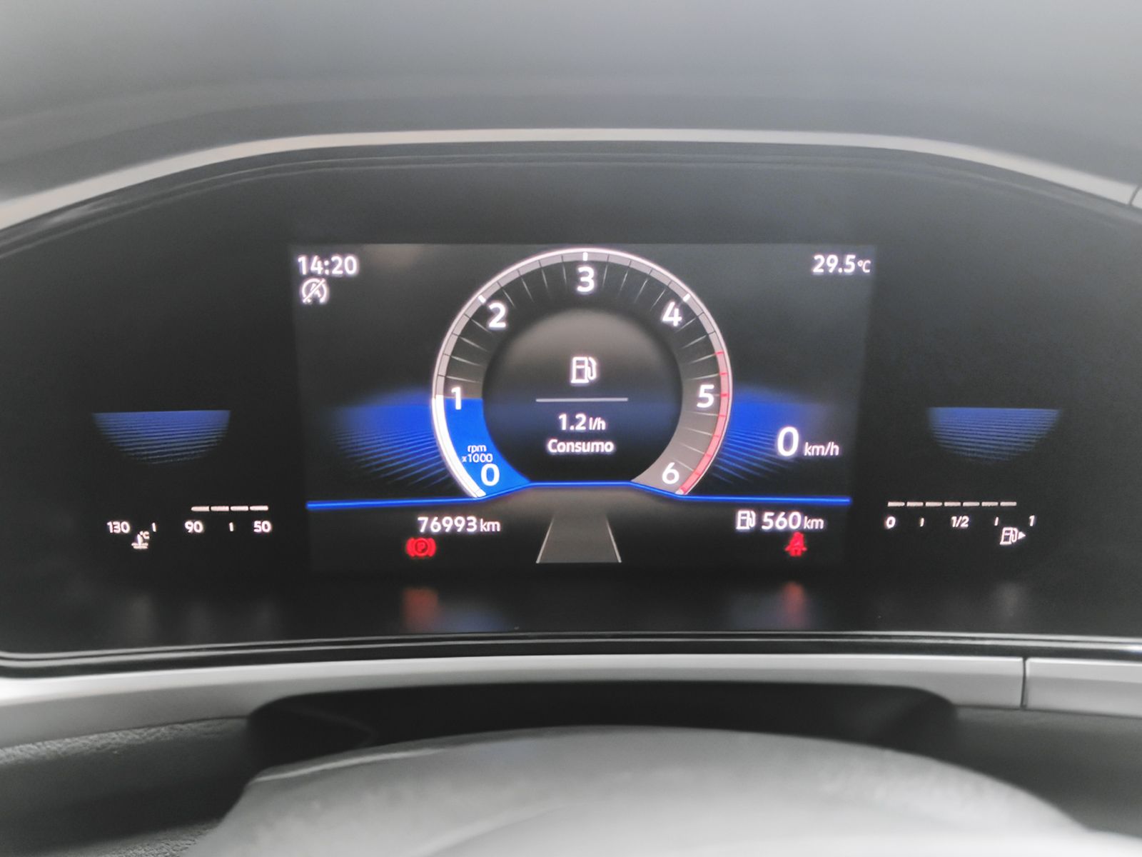Volkswagen T-Roc Life 2.0 TDI - foto 15