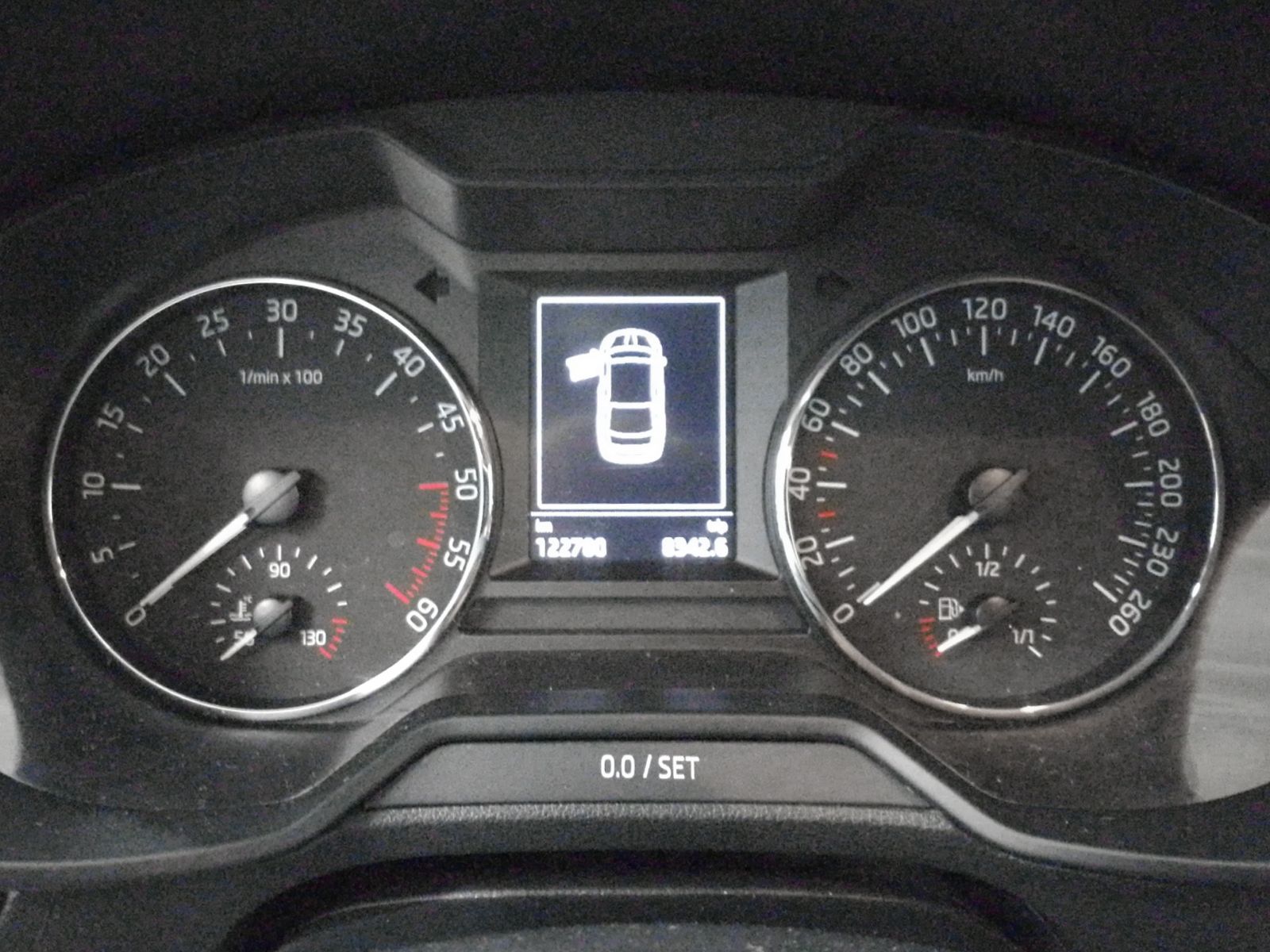 Škoda Octavia 1.6 TDI CR Ambition - foto 16