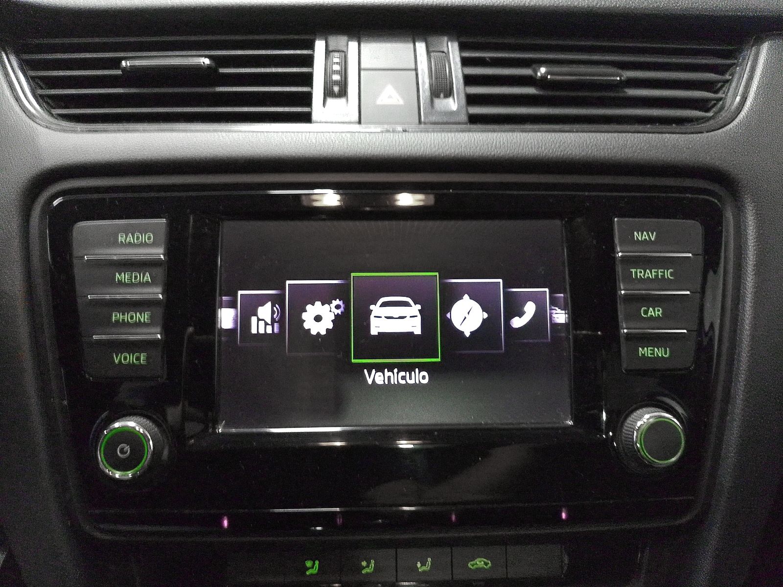 Škoda Octavia 1.6 TDI CR Ambition - foto 17