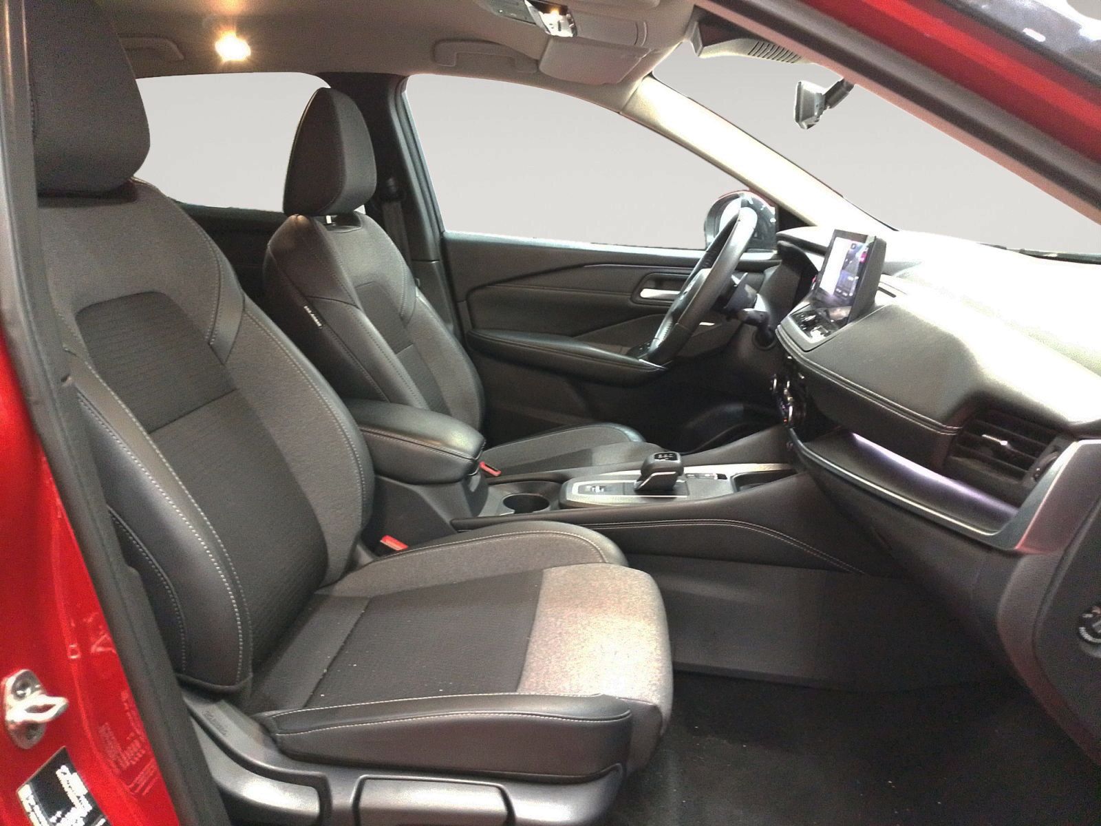 Nissan Qashqai DIG-T 160 N-Connecta 4x2 CVT - foto 12