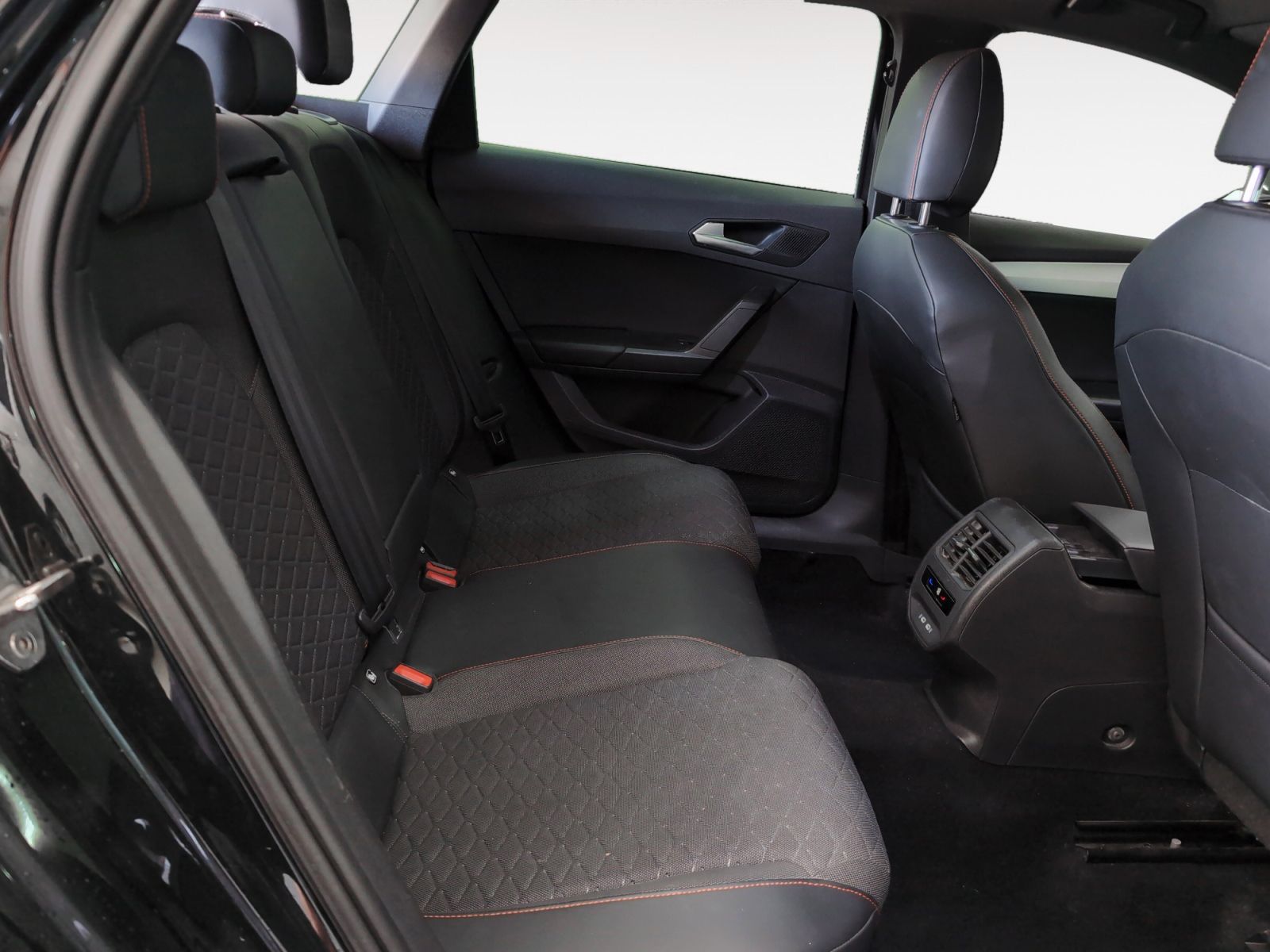 SEAT León 2.0 TDI FR Go L DSG - foto 12