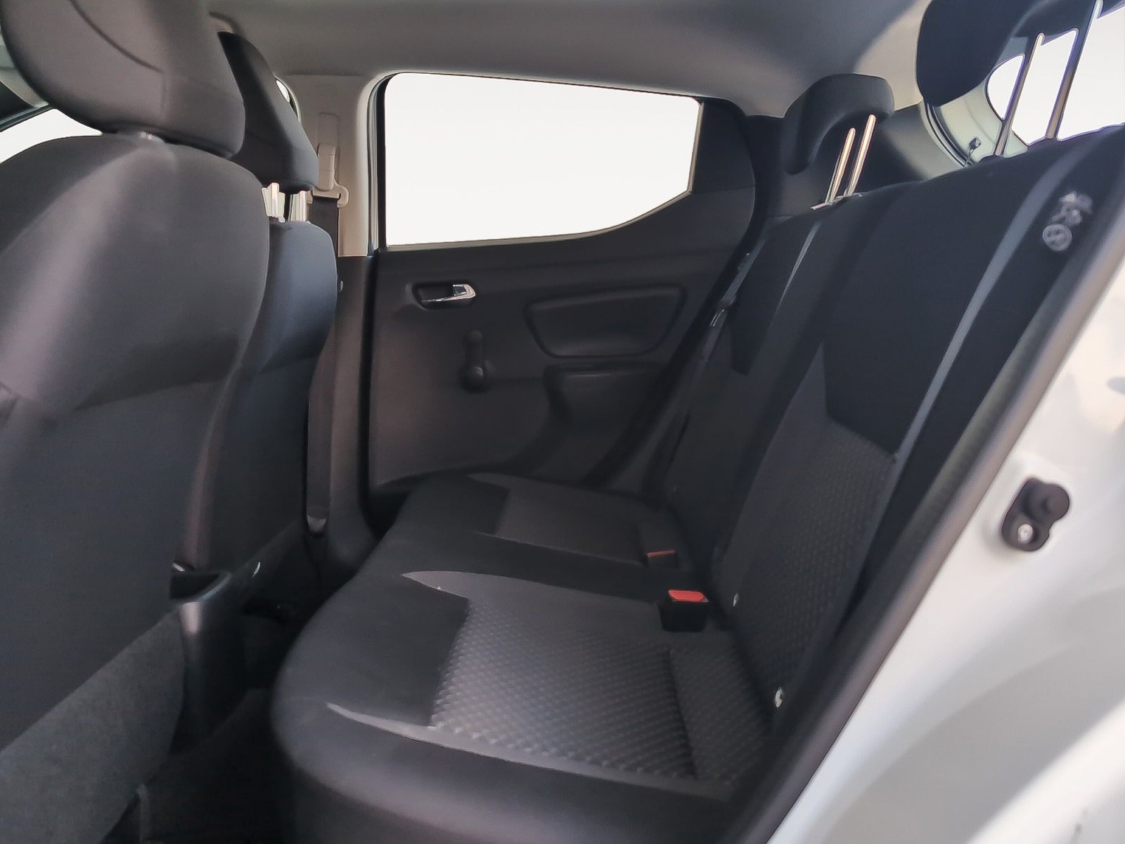 Nissan Micra IG-T 92 Acenta Sprint - foto 11
