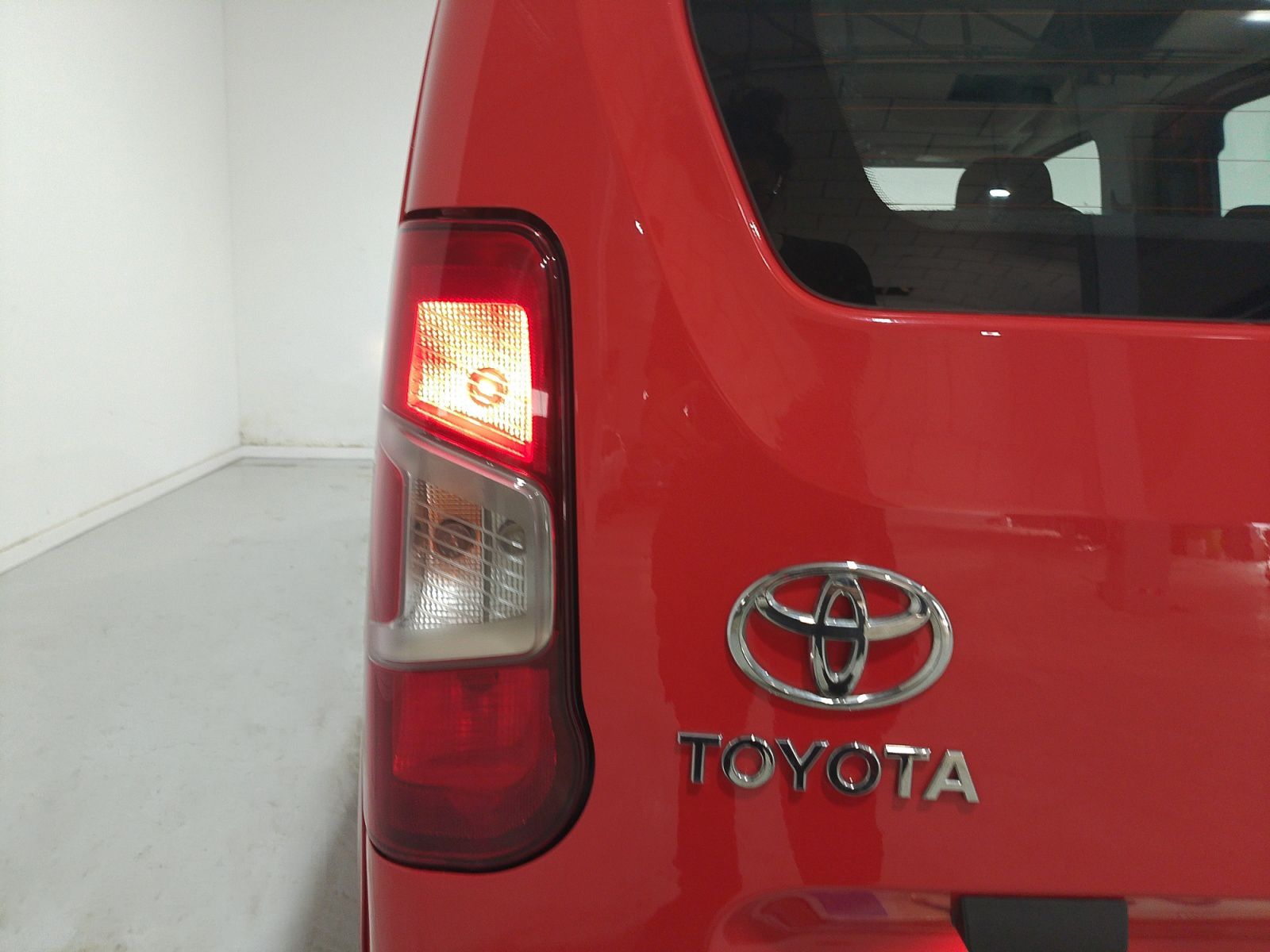 Toyota Proace City 1.5D GX Combi L1 - foto 21