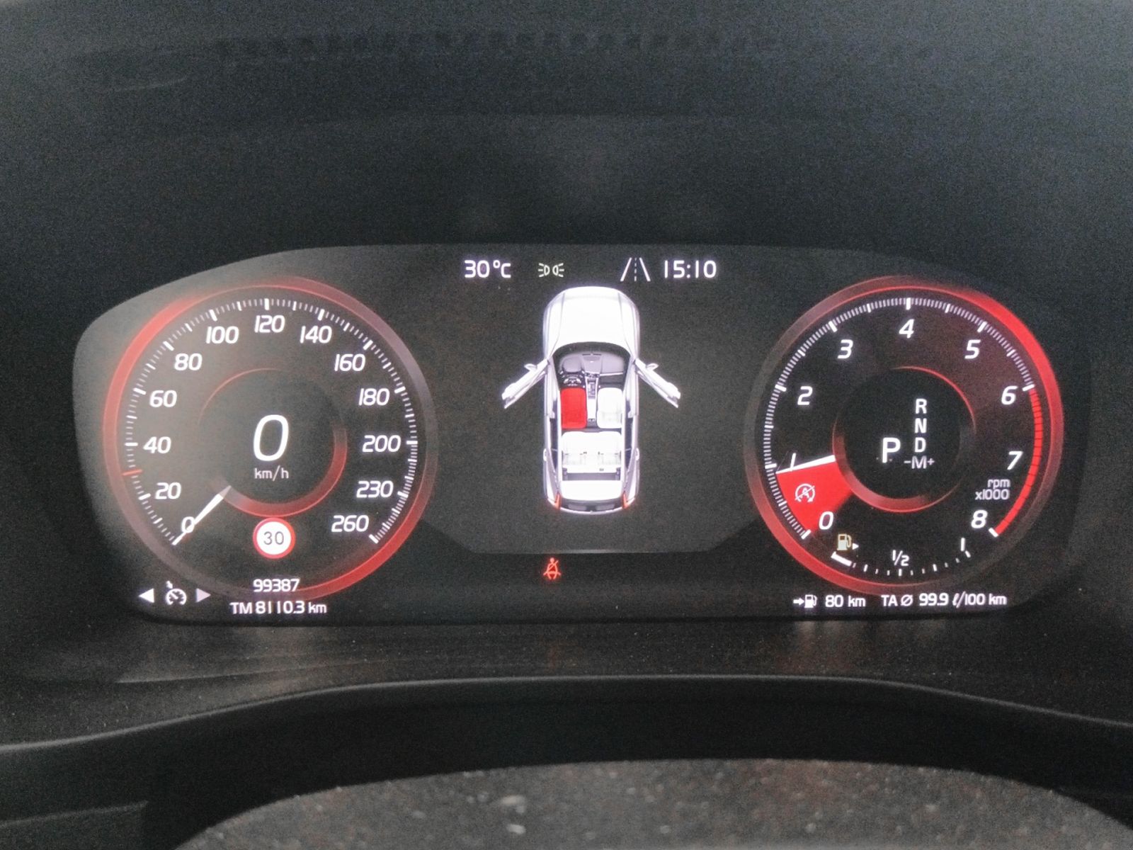 Volvo XC40 T3 Momentum - foto 16
