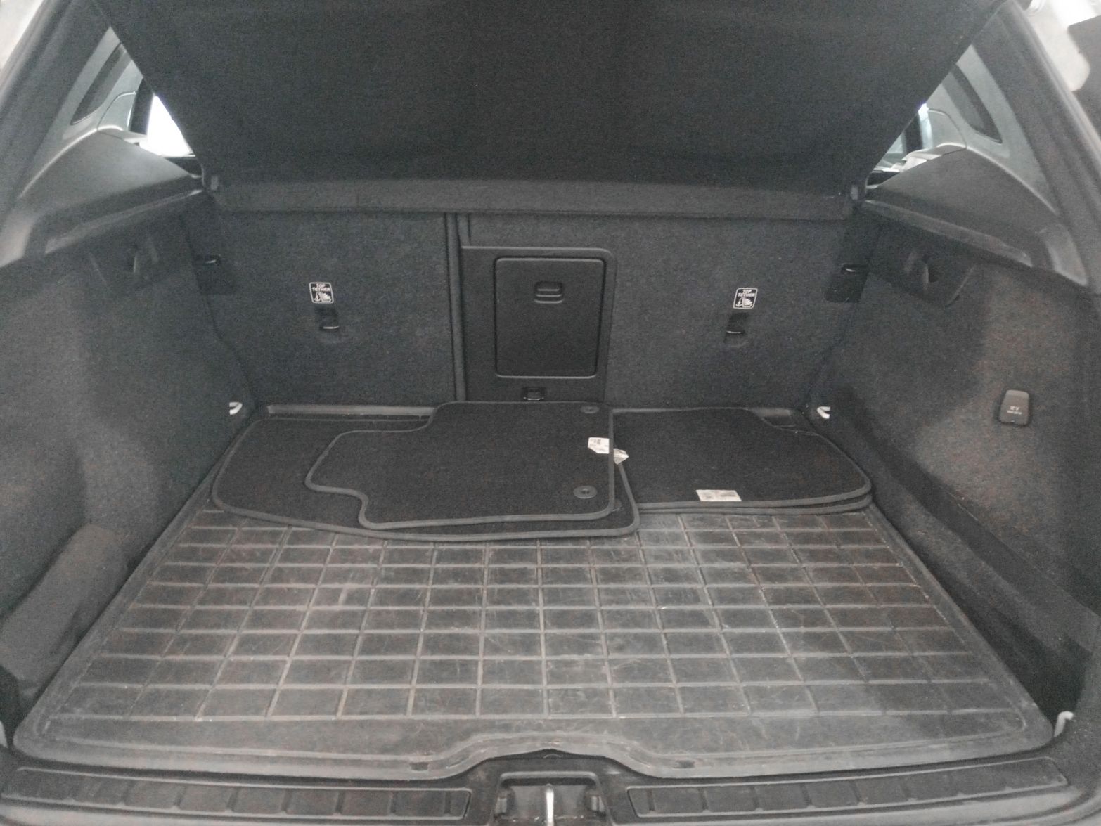 Volvo XC40 T3 Momentum - foto 14