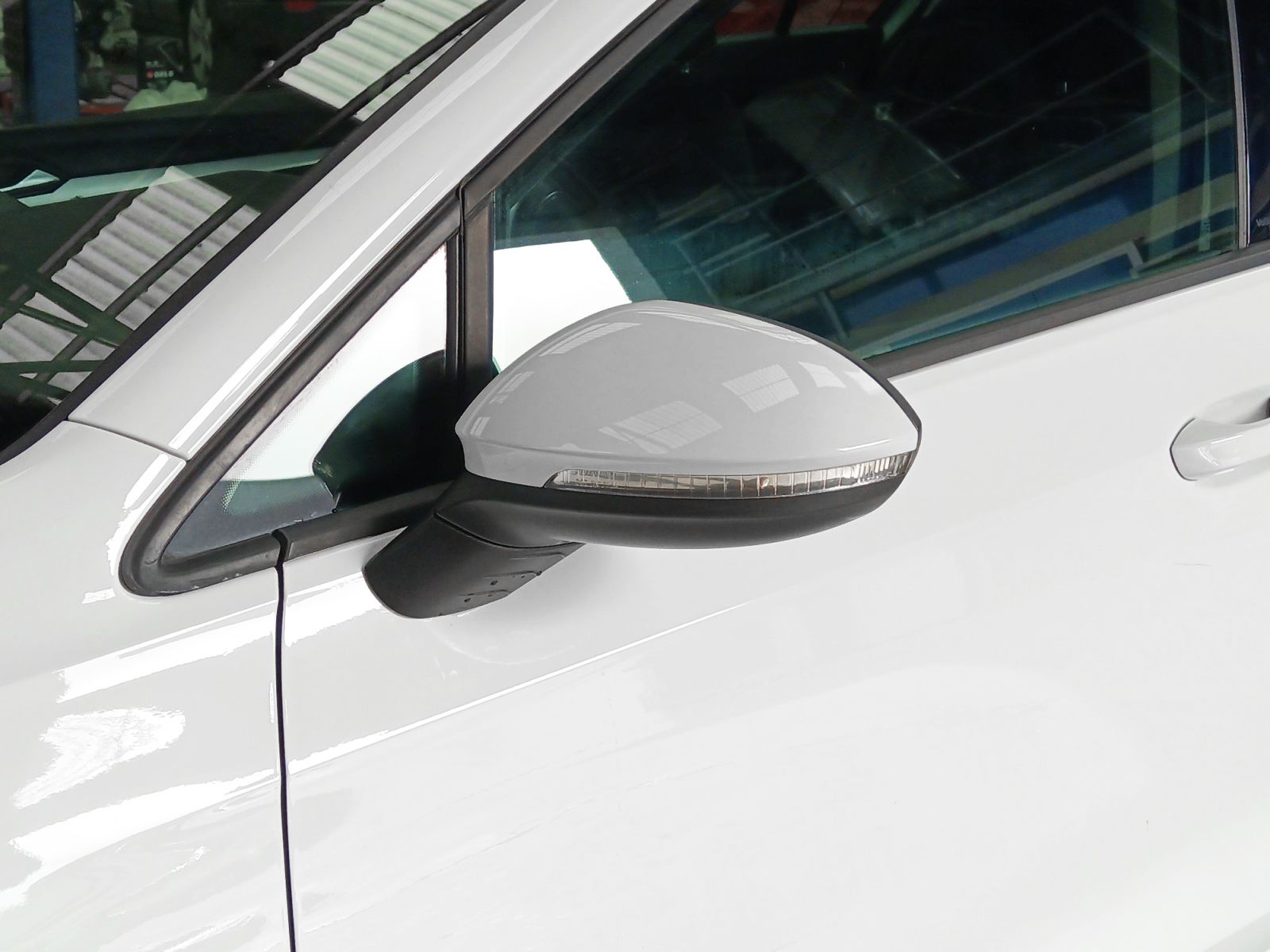 Volkswagen Golf 2.0 TDI - foto 23