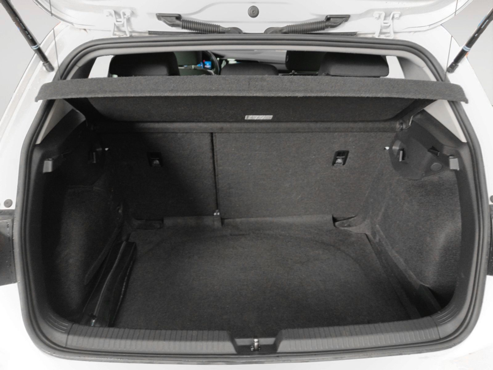 Volkswagen Golf 2.0 TDI - foto 14