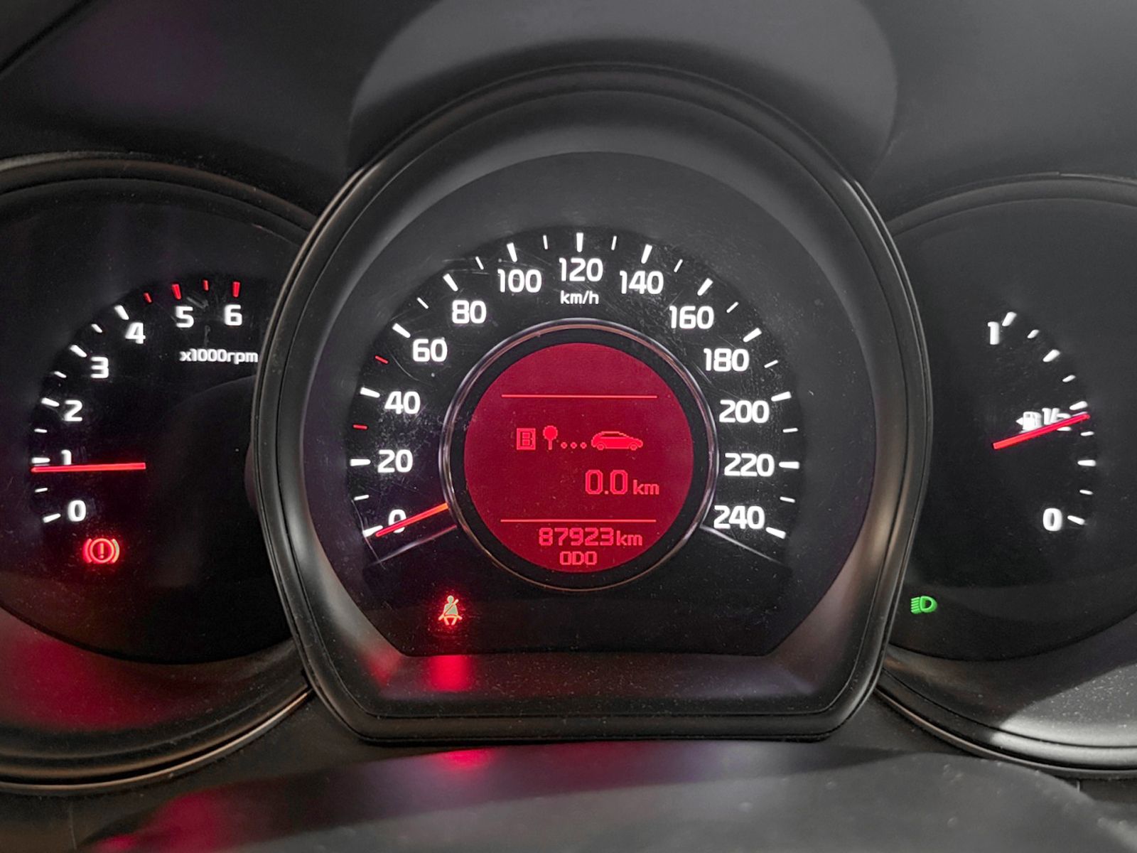 Kia Ceed 1.4 CRDi WGT Concept Plus - foto 16