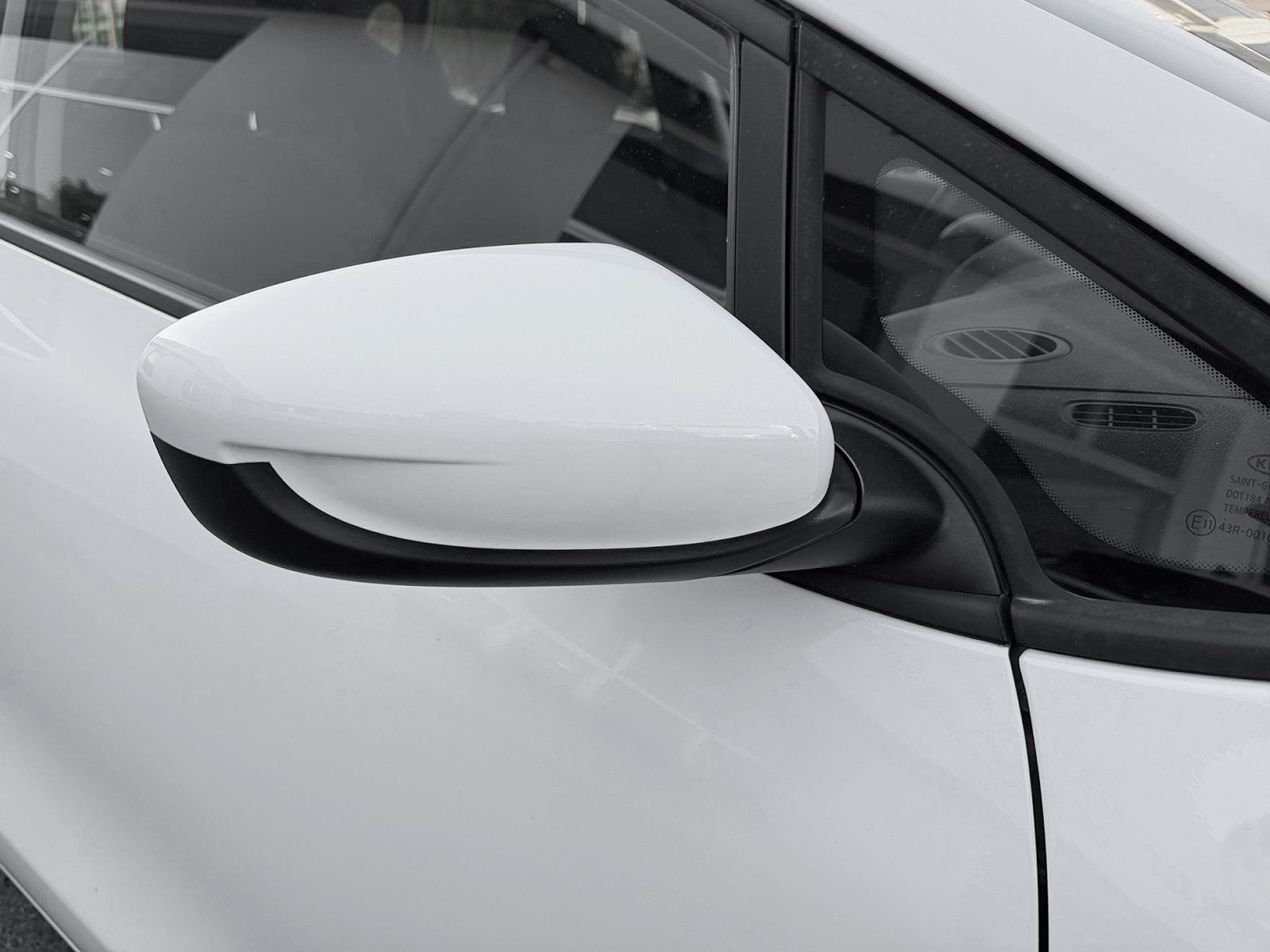 Kia Ceed 1.4 CRDi WGT Concept Plus - foto 23