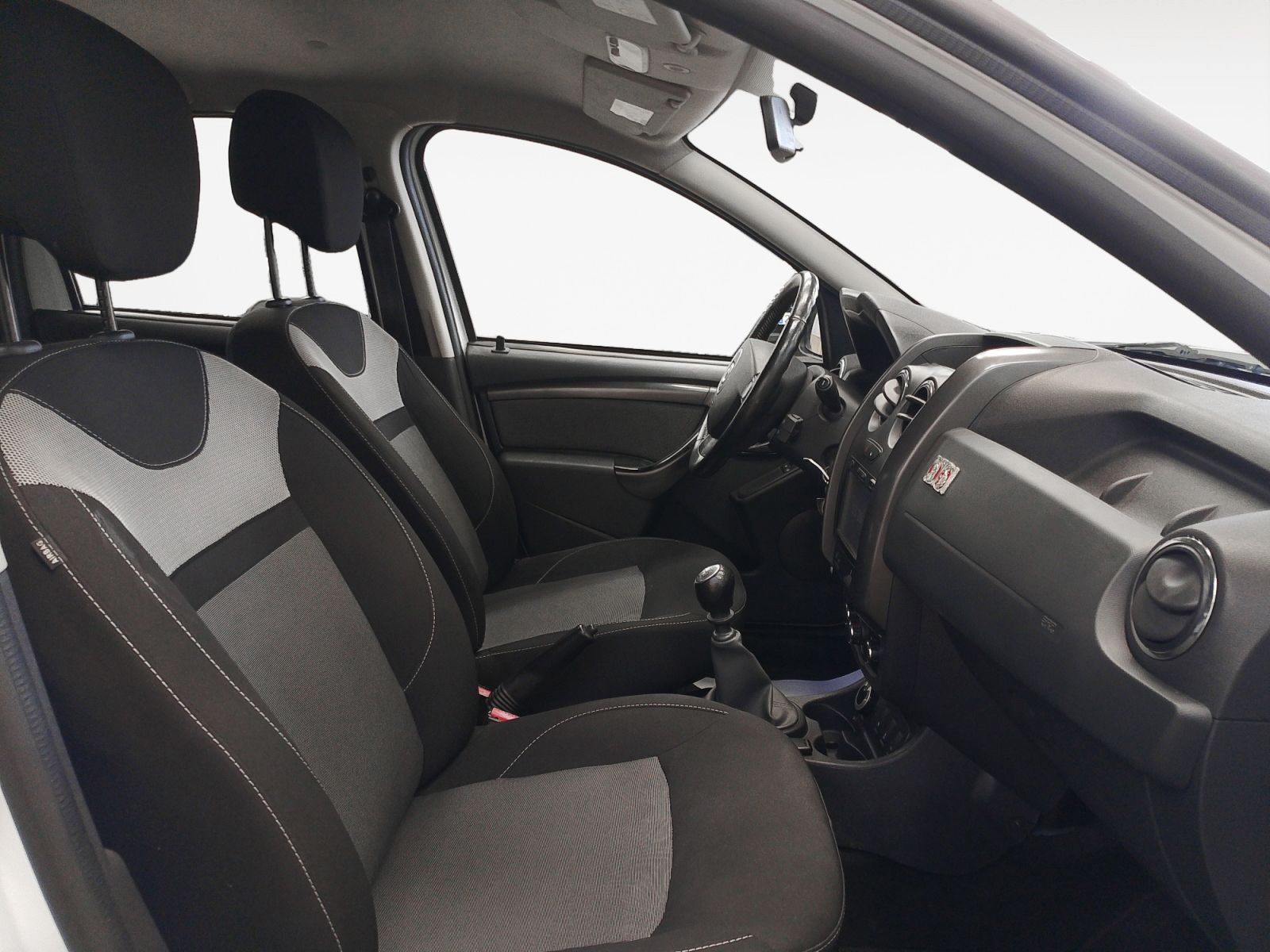 Dacia Duster Laureate TCe 4x4 - foto 13