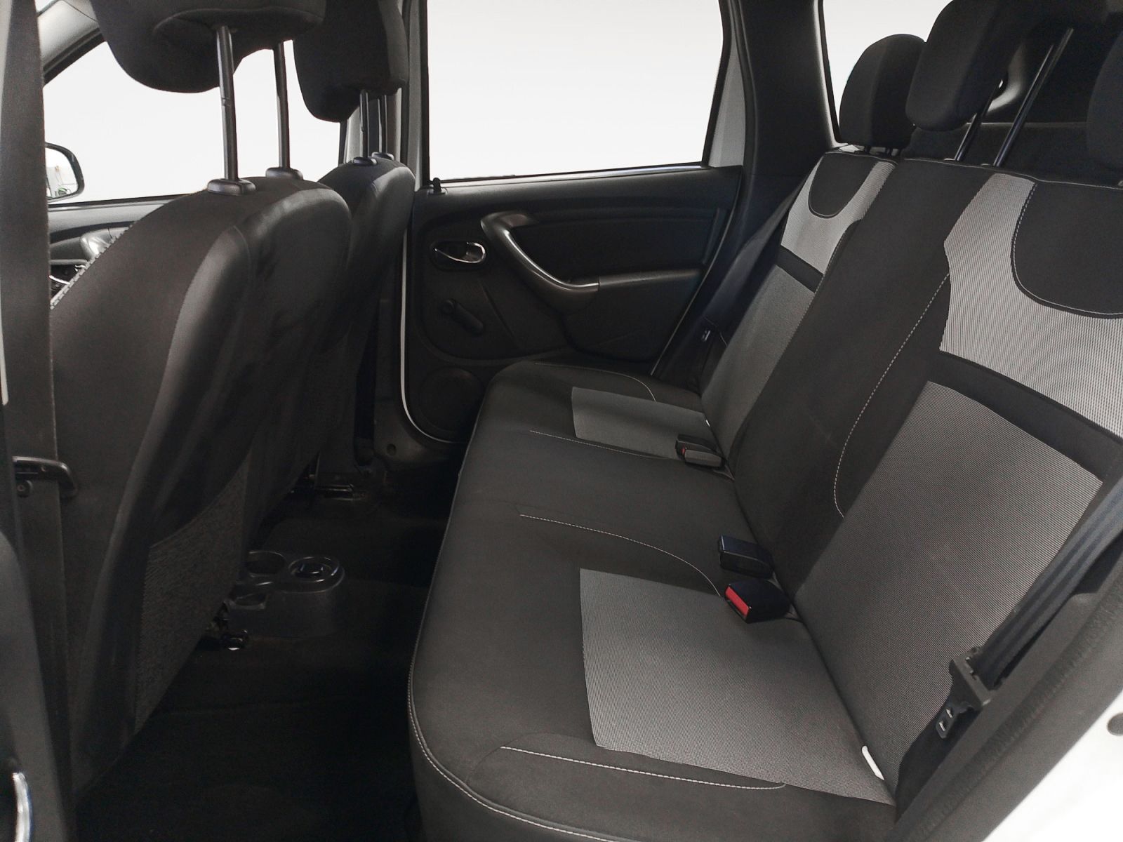 Dacia Duster Laureate TCe 4x4 - foto 12