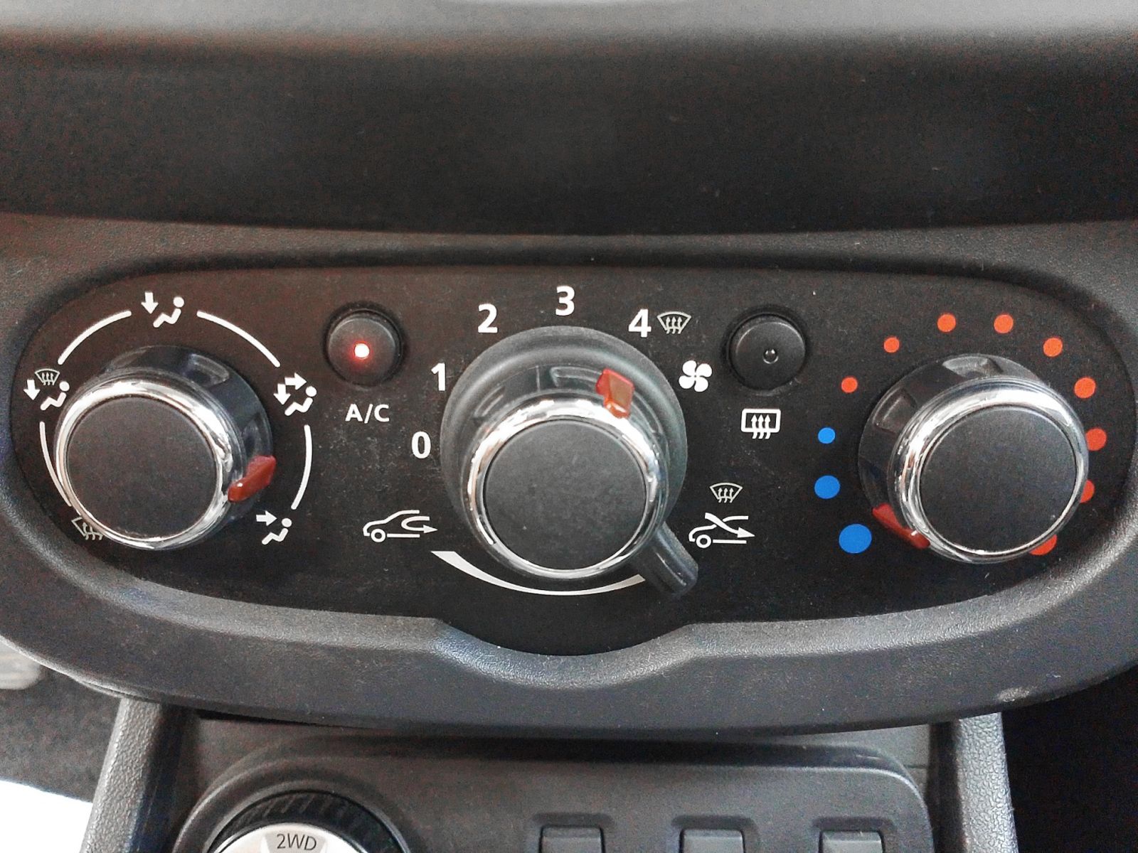 Dacia Duster Laureate TCe 4x4 - foto 22