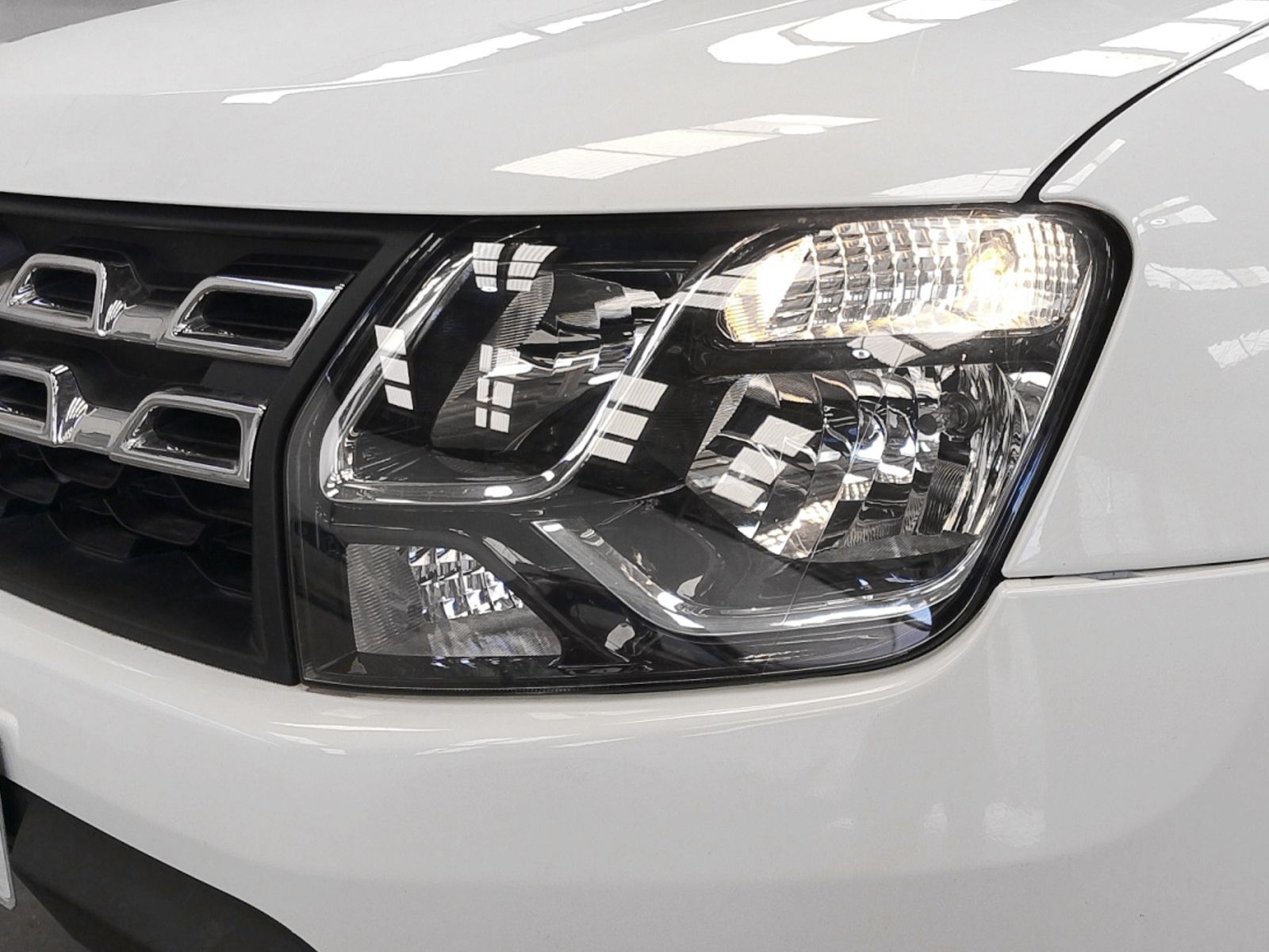 Dacia Duster Laureate TCe 4x4 - foto 25