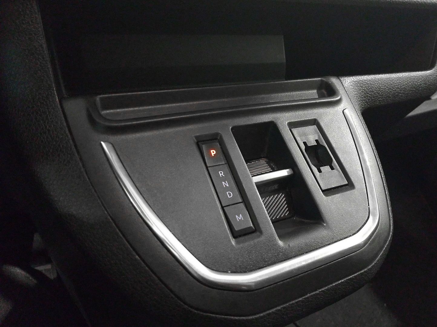 Peugeot Traveller BlueHDi Business Long EAT8 - foto 15