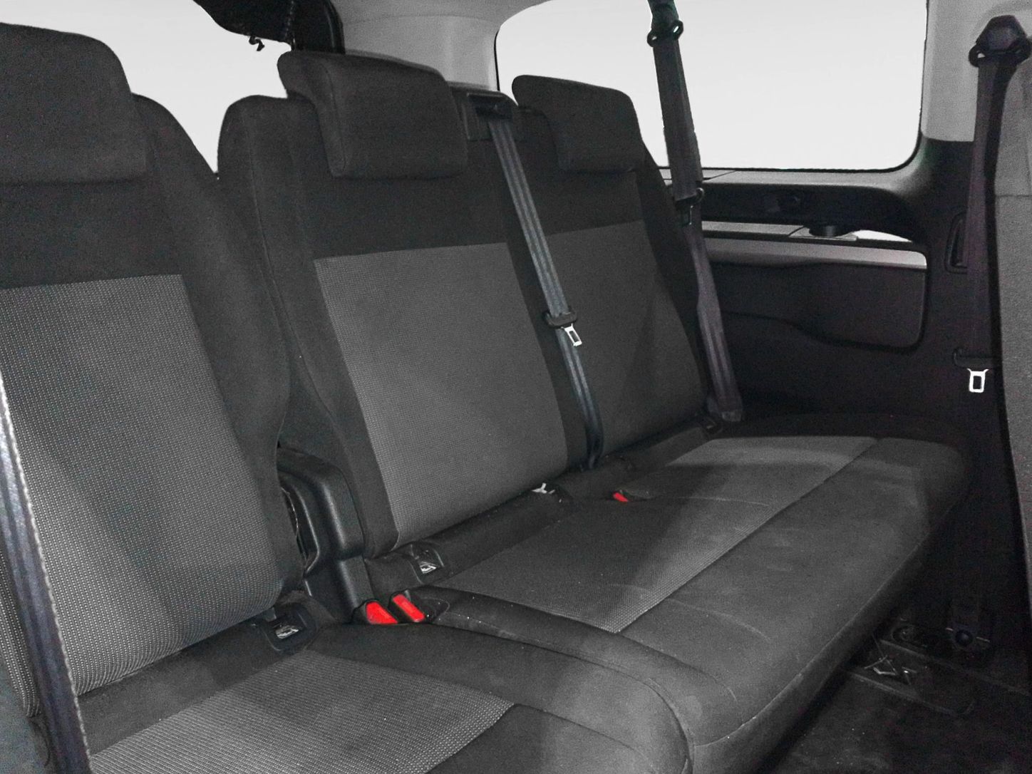 Peugeot Traveller BlueHDi Business Long EAT8 - foto 13