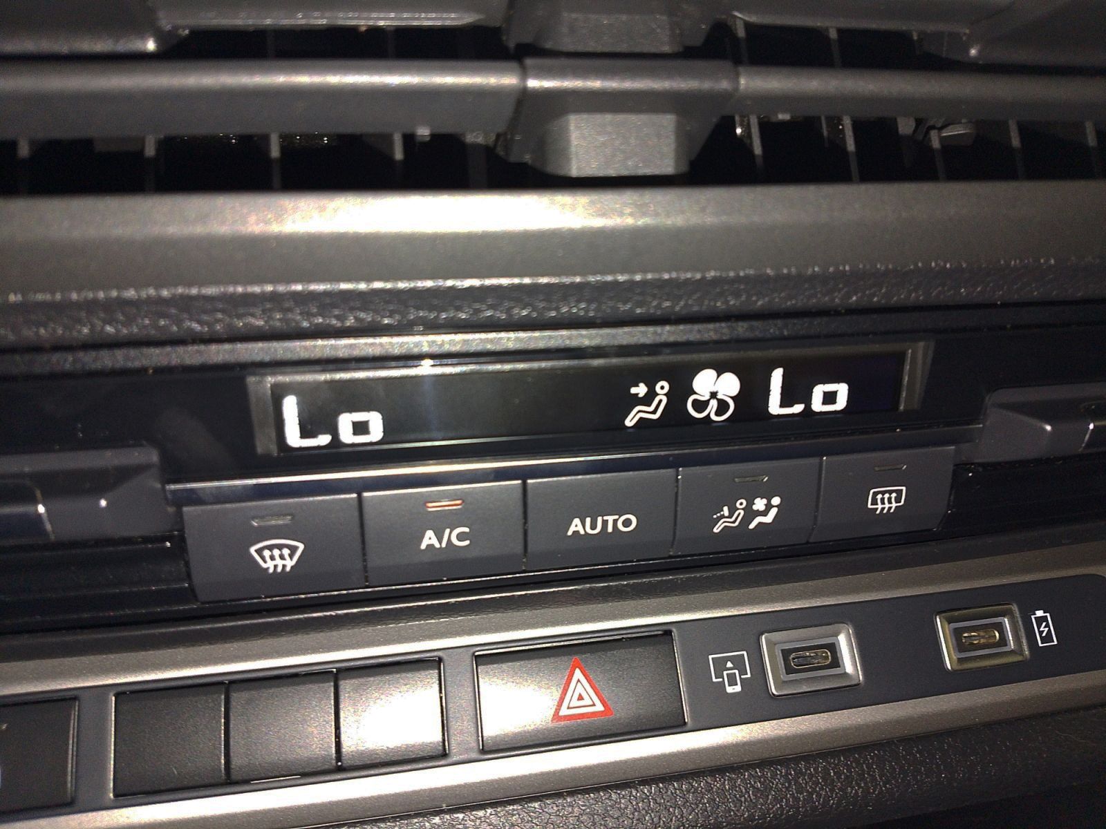 Peugeot Traveller BlueHDi Business Long EAT8 - foto 22