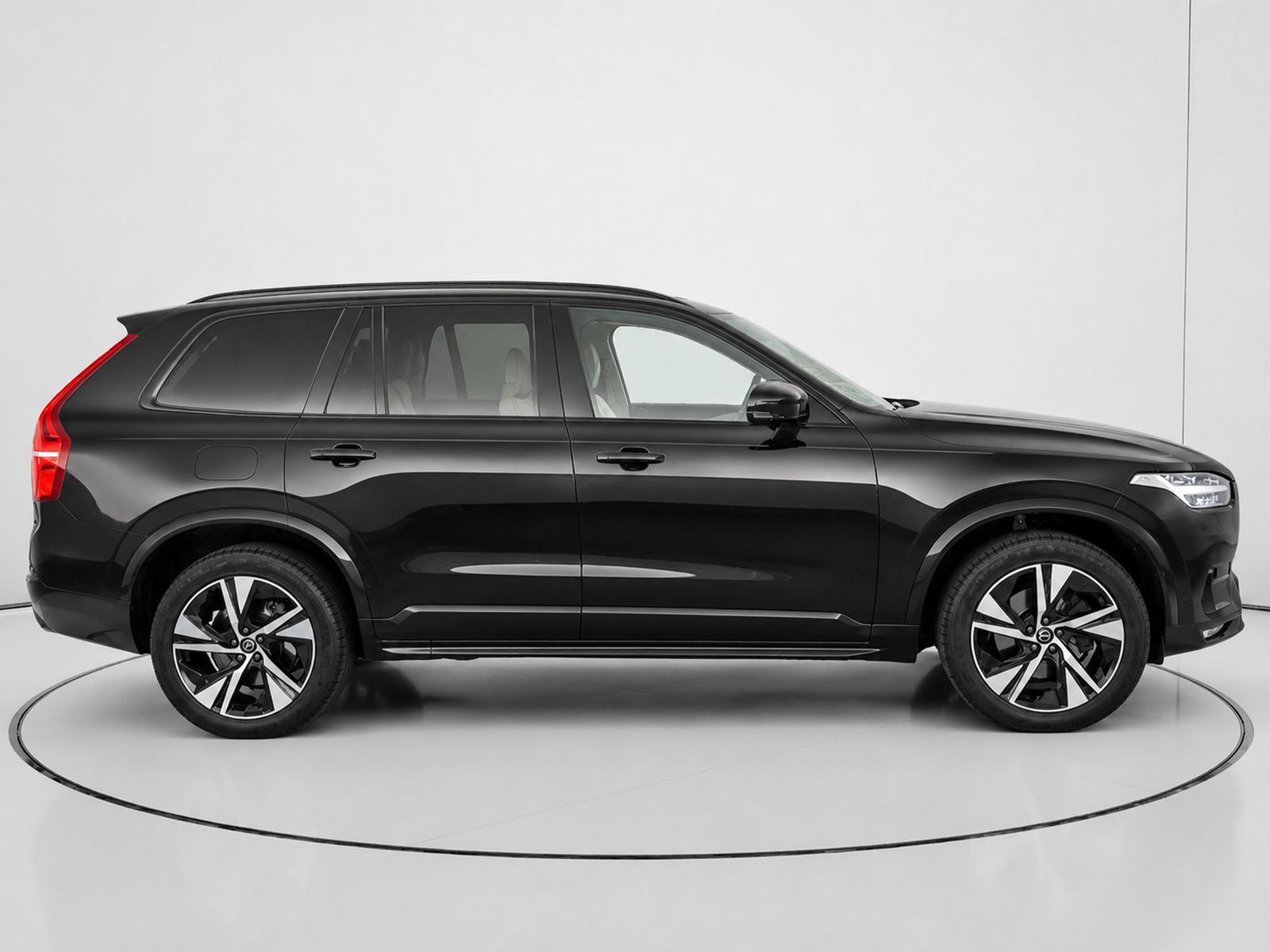 Volvo XC90 B5 D R-Design AWD - foto 2