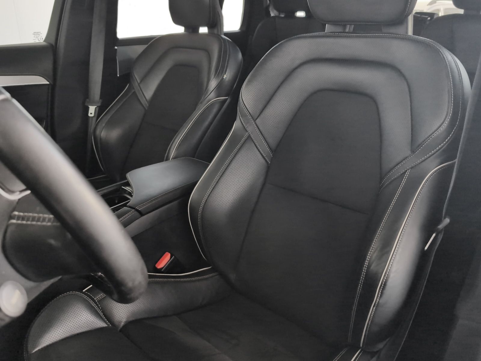 Volvo XC90 B5 D R-Design AWD - foto 25