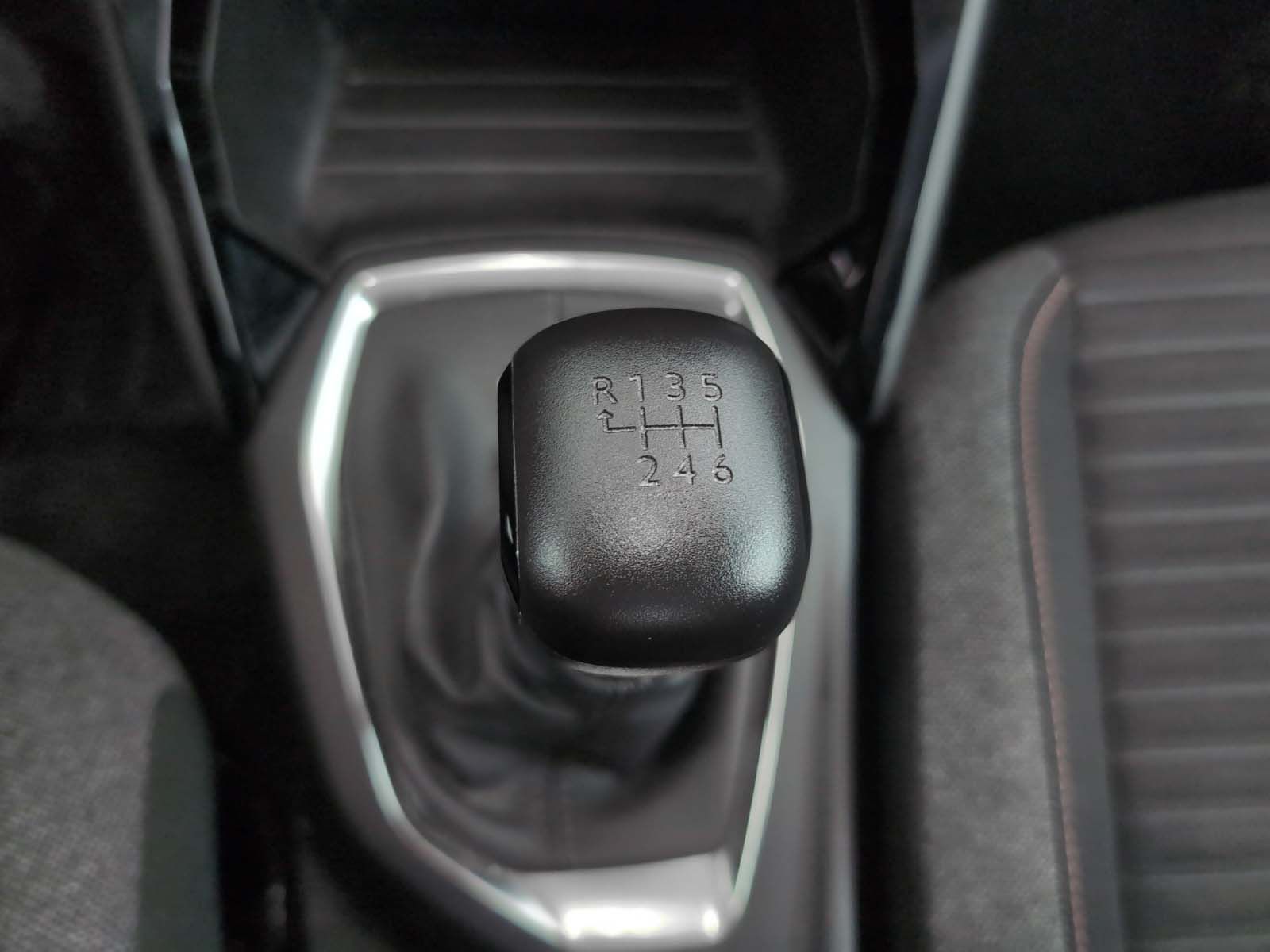 Peugeot 208 PureTech 100 Active Pack - foto 14