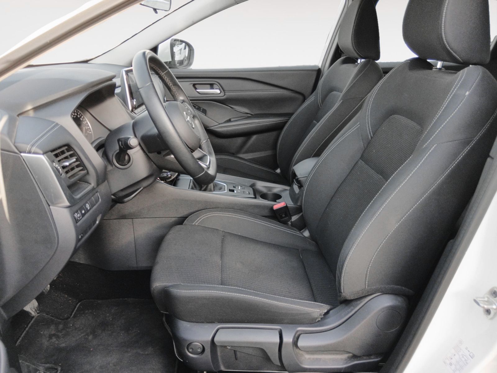 Nissan Qashqai DIG-T 140 mHEV Acenta 4x2 - foto 10