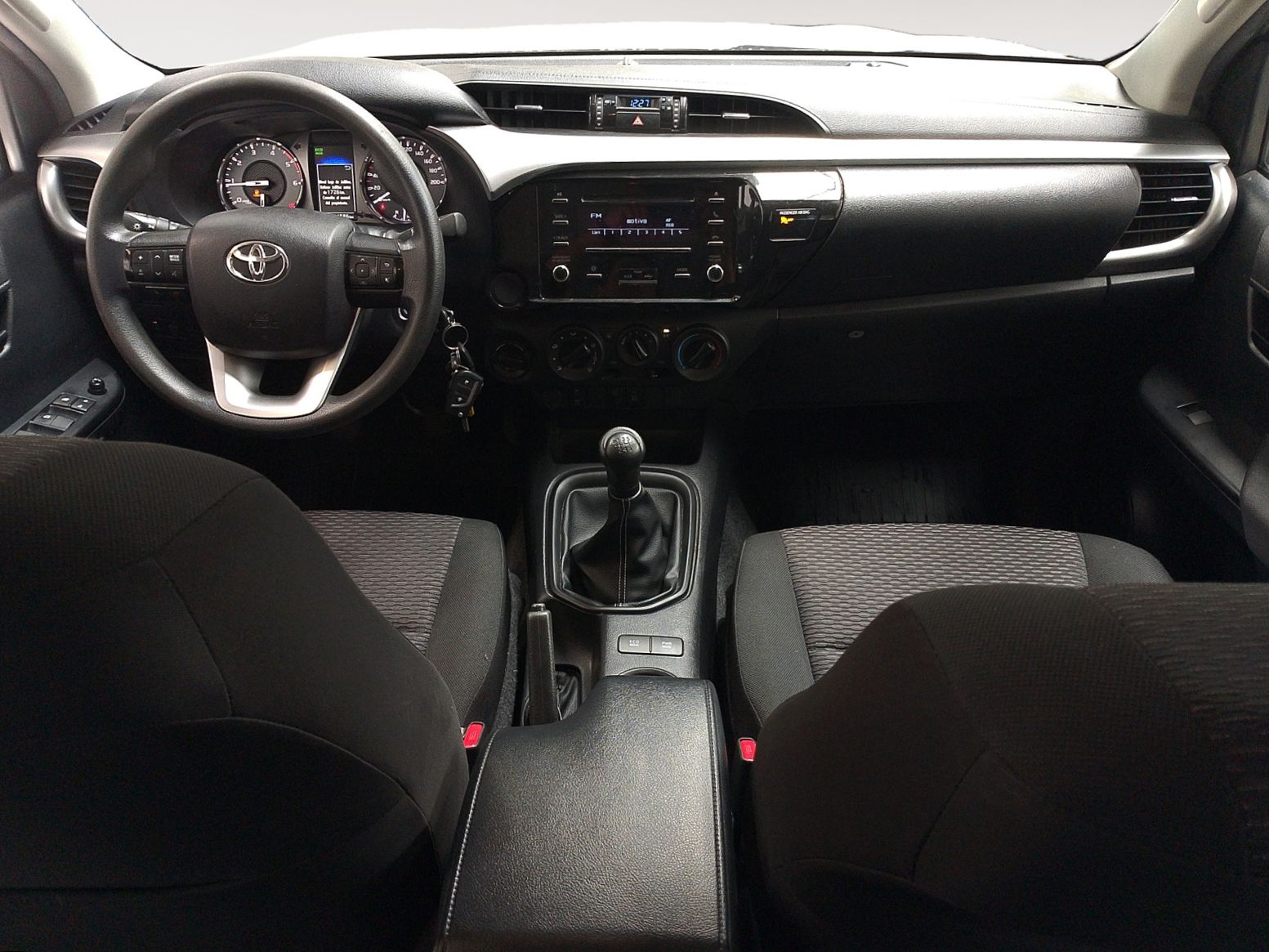 Toyota Hilux 2.4 D-4D Doble Cabina GX - foto 9