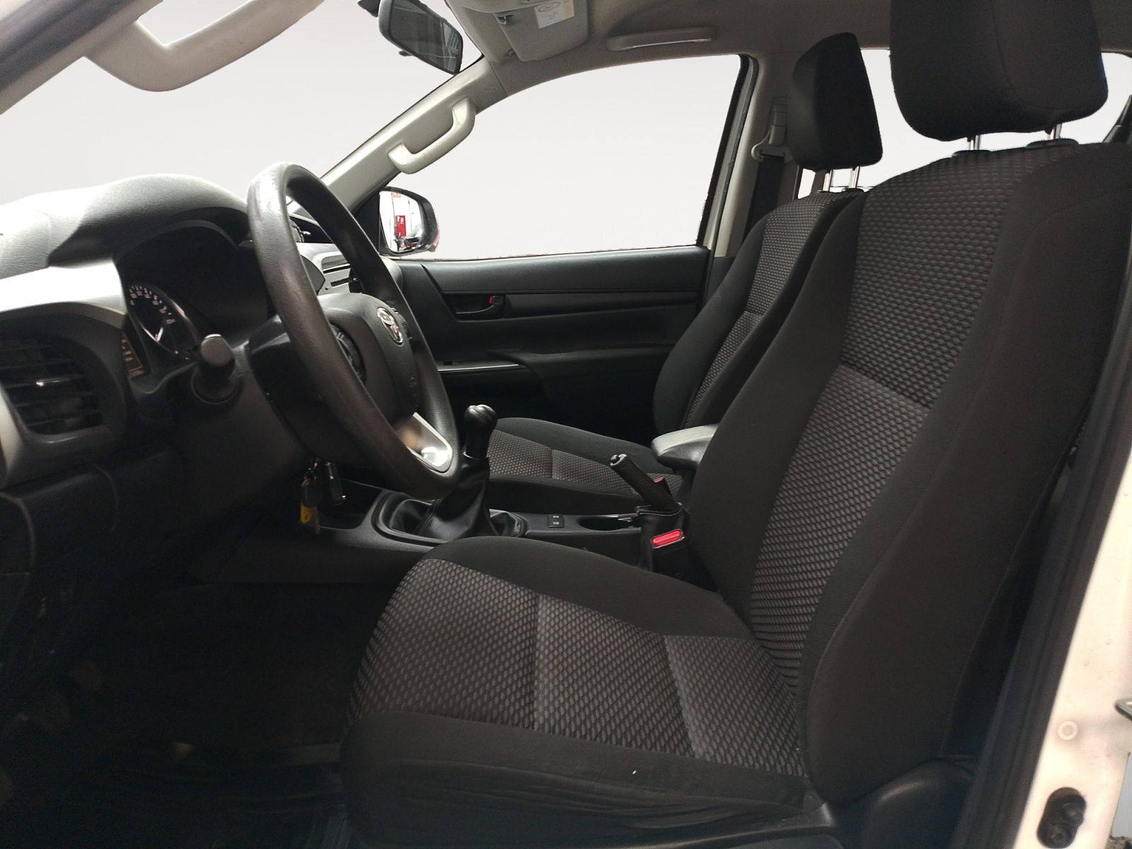 Toyota Hilux 2.4 D-4D Doble Cabina GX - foto 11