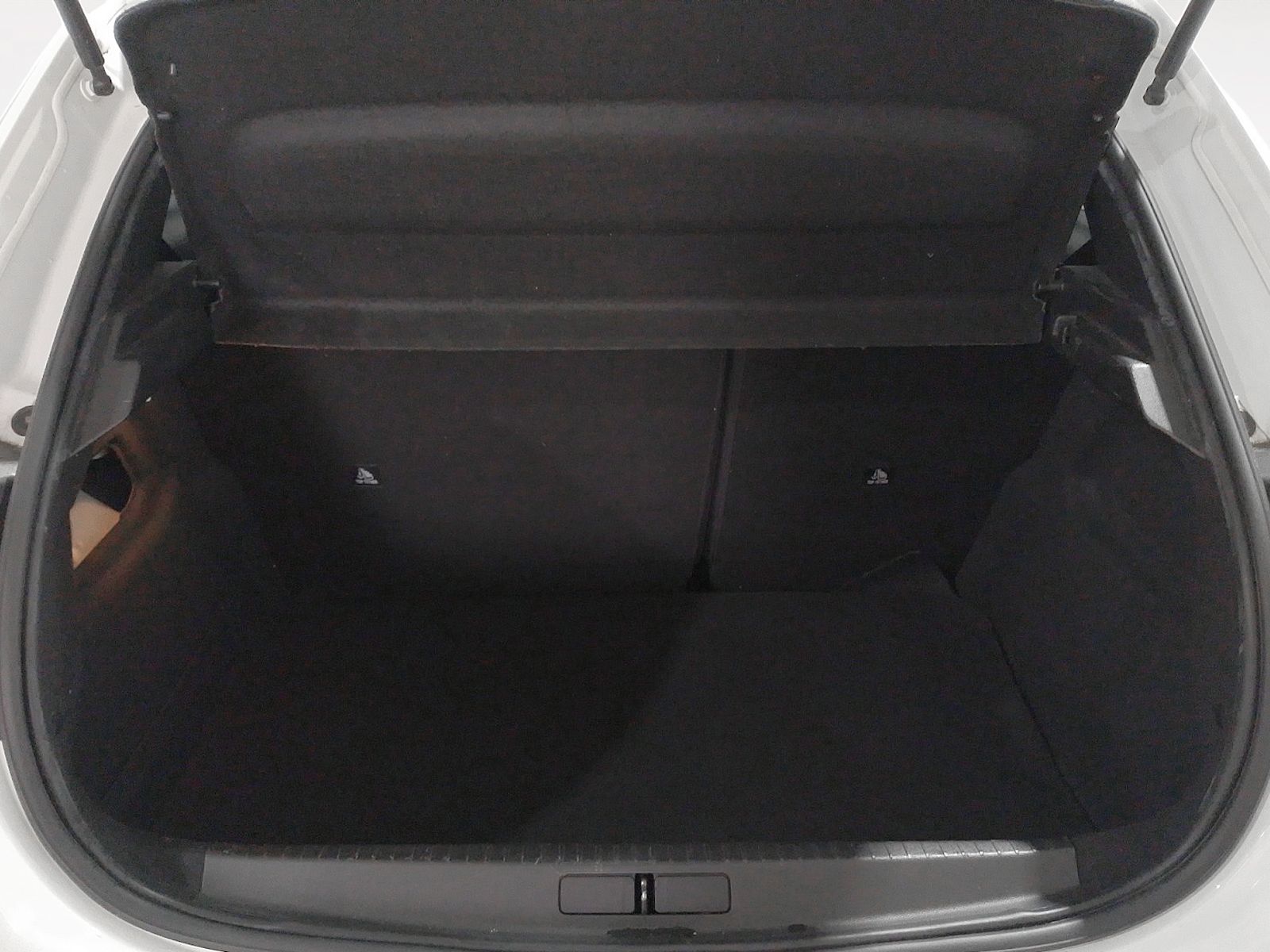 Peugeot 208 BlueHDi 100 Allure - foto 13