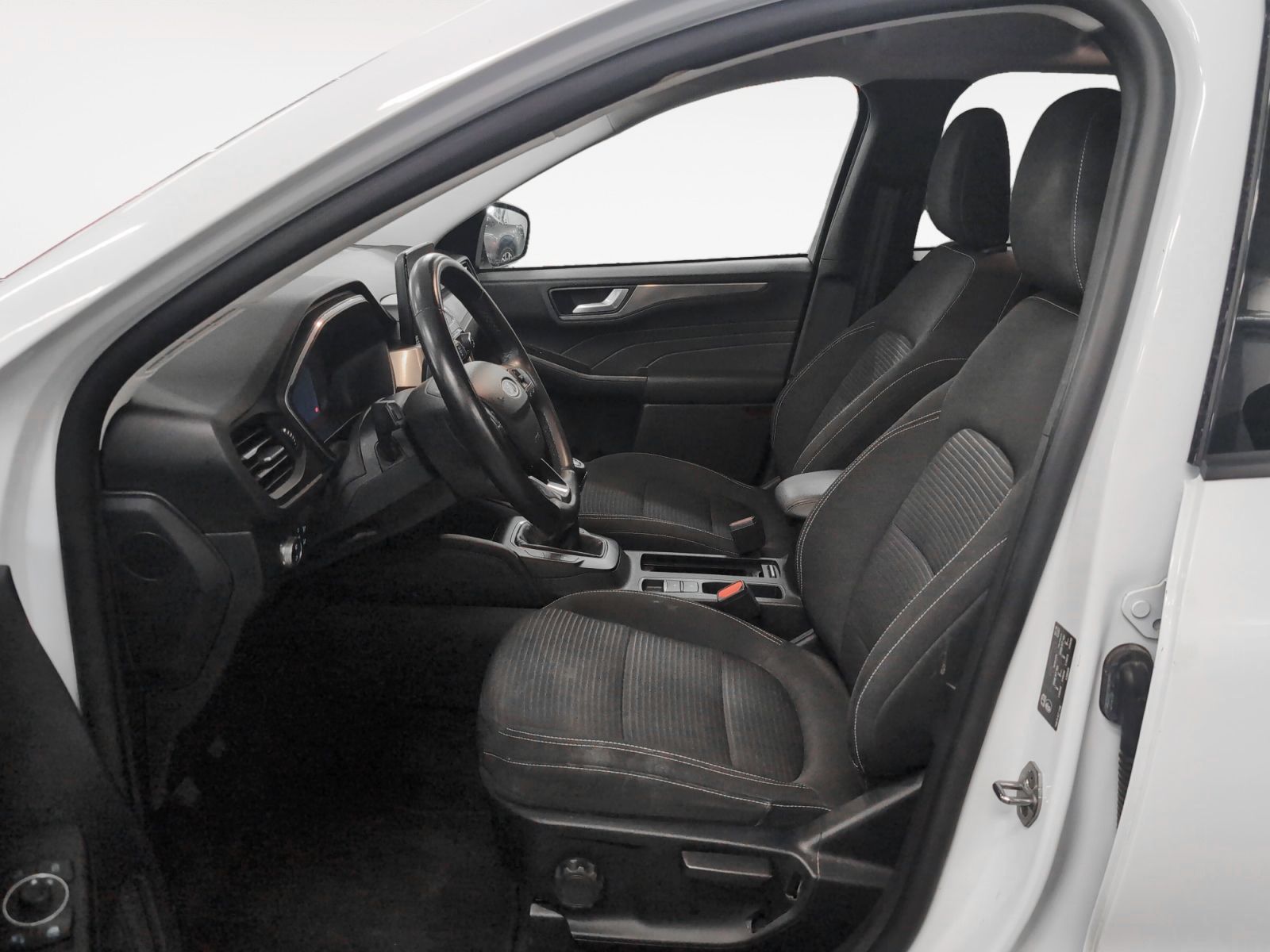 Ford Kuga 1.5 EcoBoost Titanium 4x2 - foto 11
