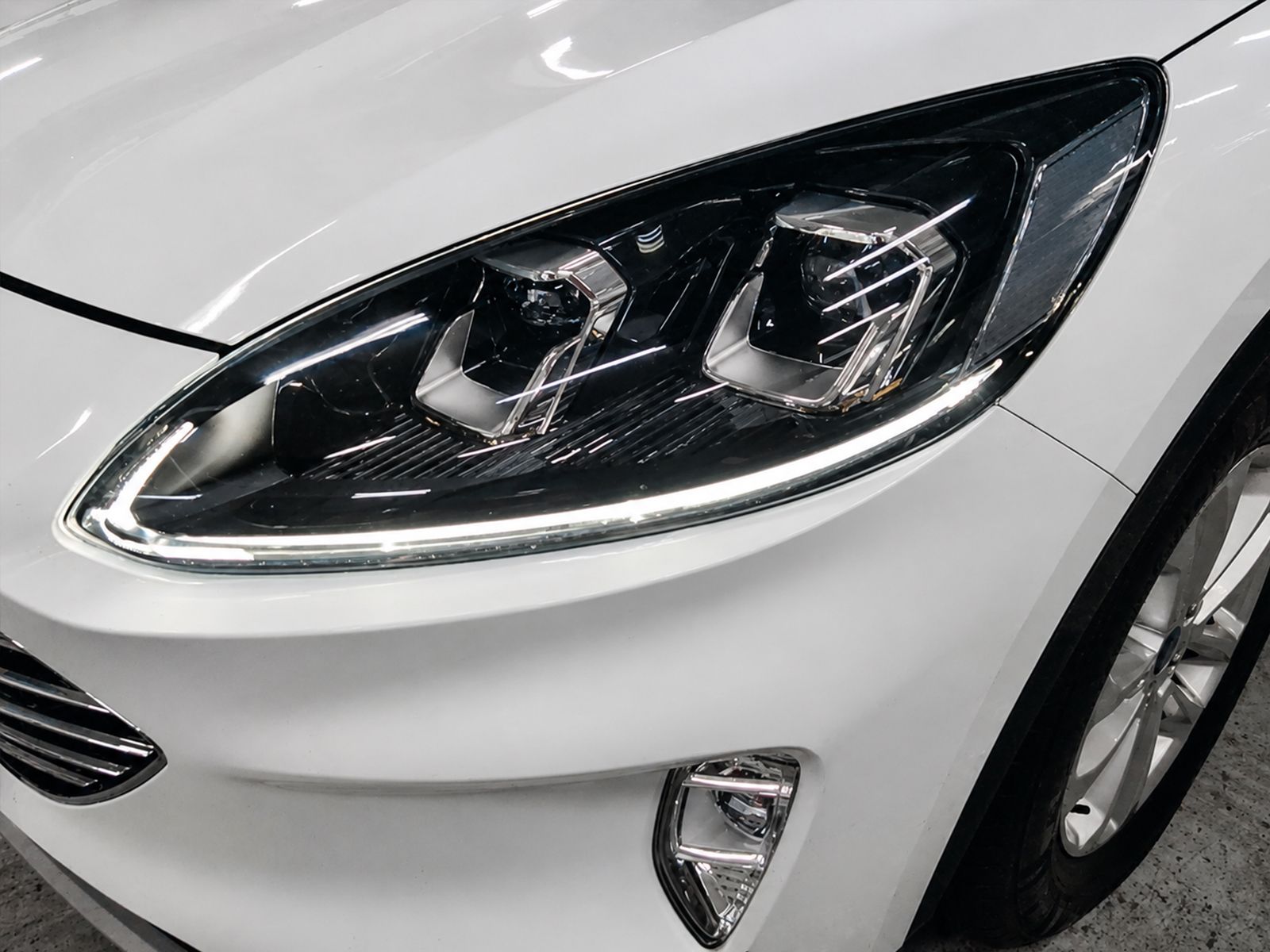 Ford Kuga 1.5 EcoBoost Titanium 4x2 - foto 25