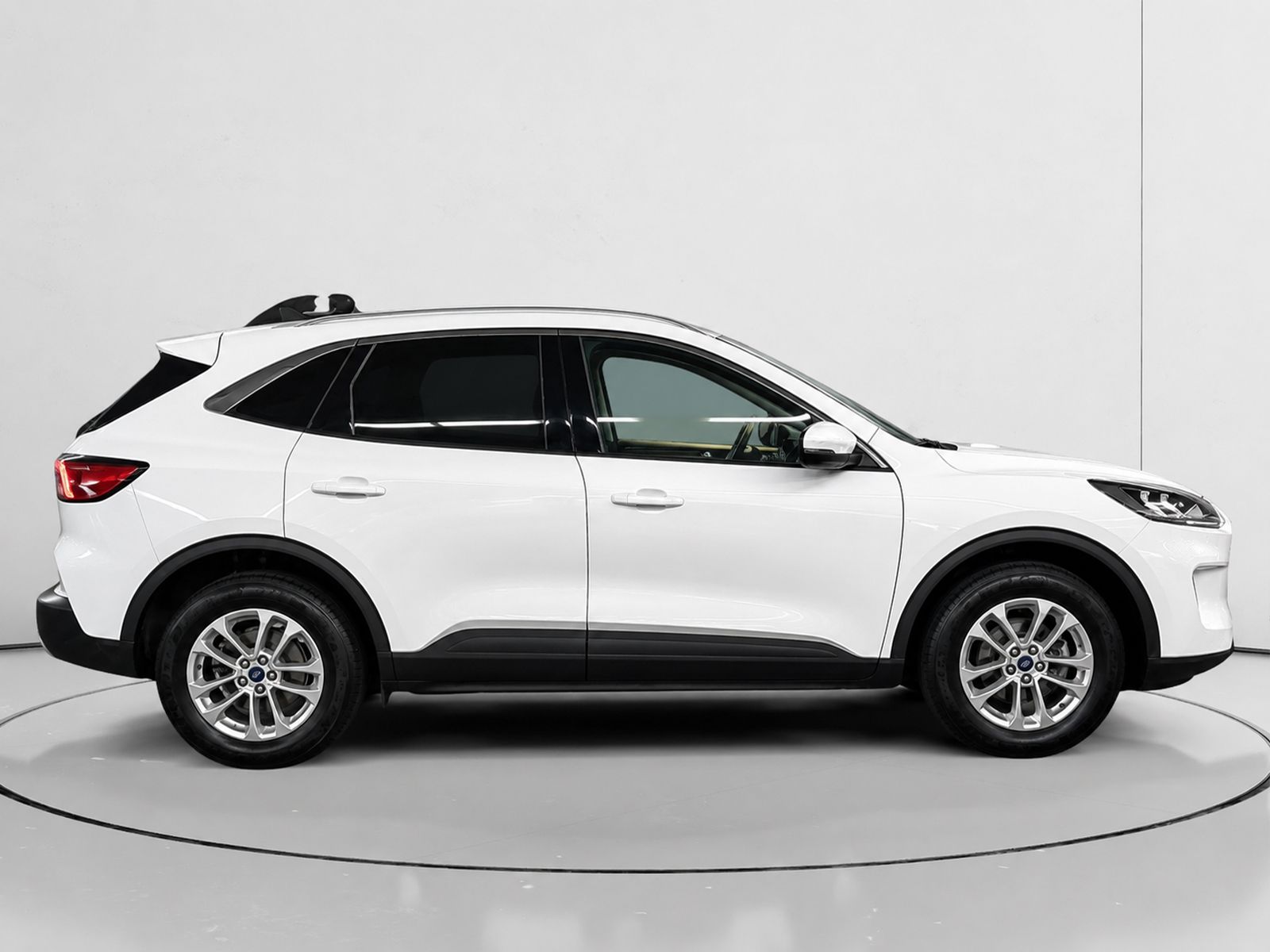 Ford Kuga 1.5 EcoBoost Titanium 4x2 - foto 2