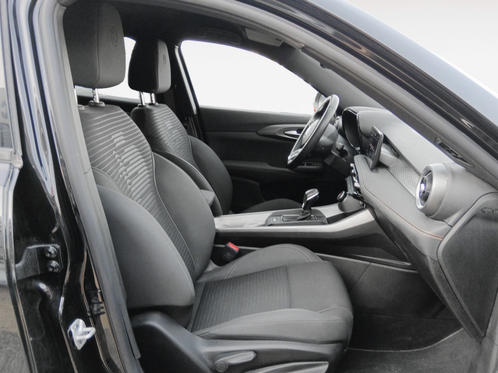 Alfa Romeo Tonale 1.3 MultiAir PHEV Sprint Q4 - foto 12