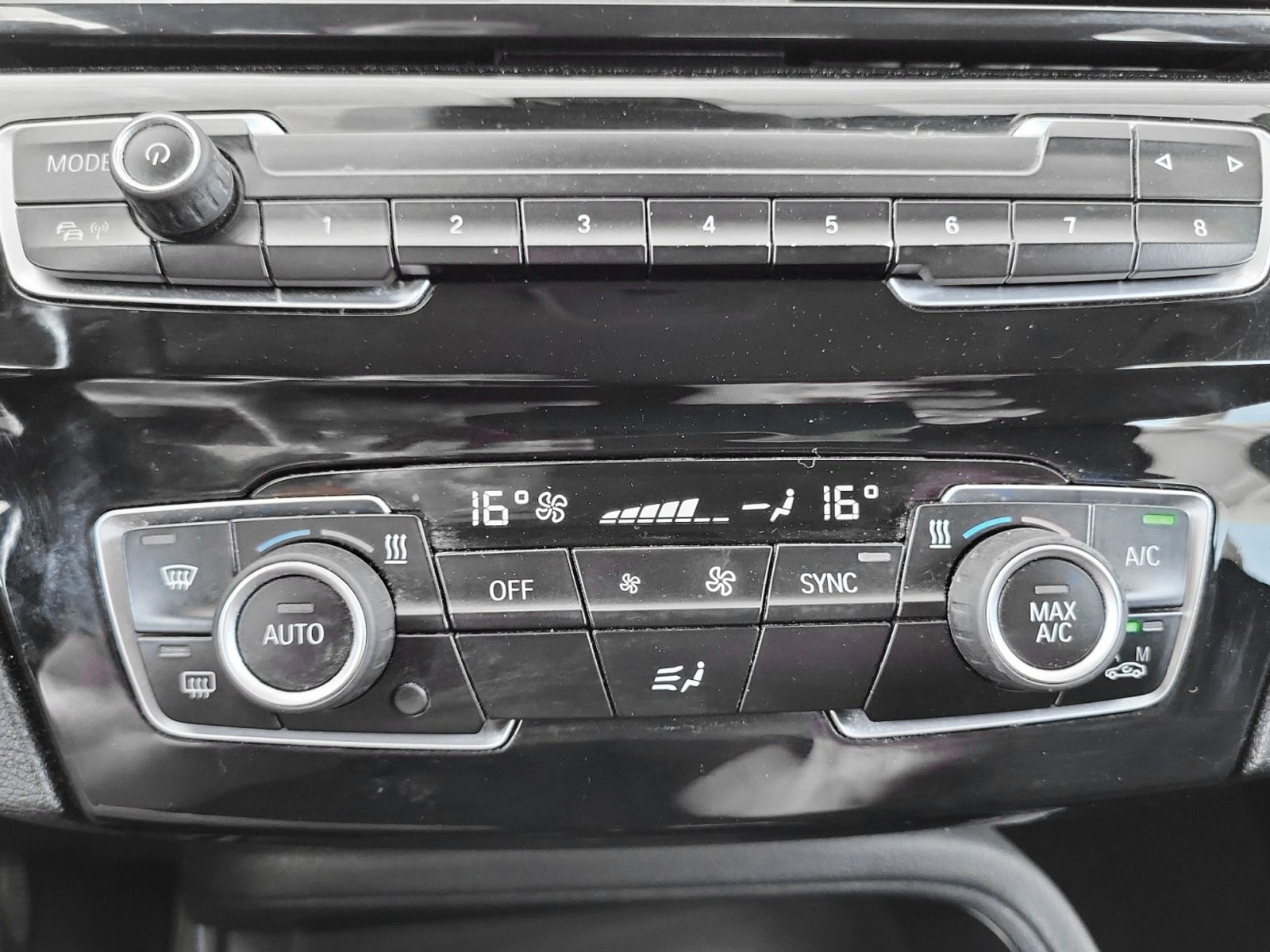 BMW X1 sDrive16d - foto 23