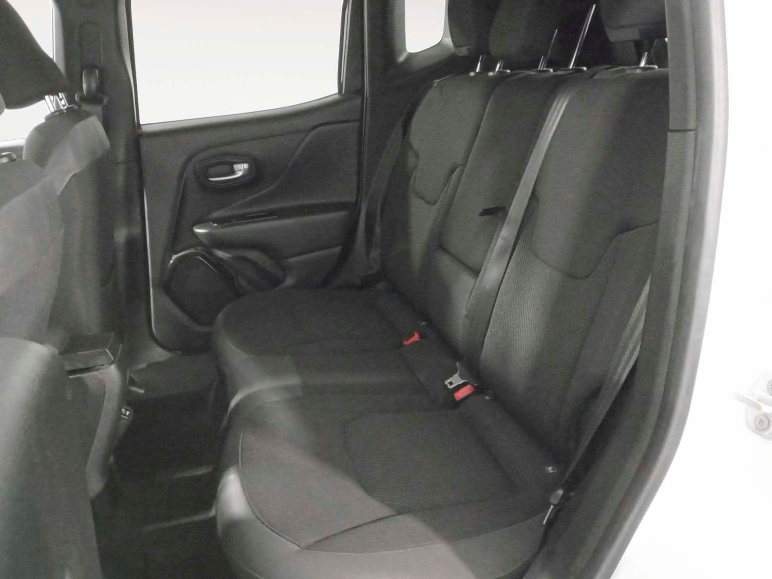 Jeep Renegade 1.0G Night Eagle 4x2 - foto 10