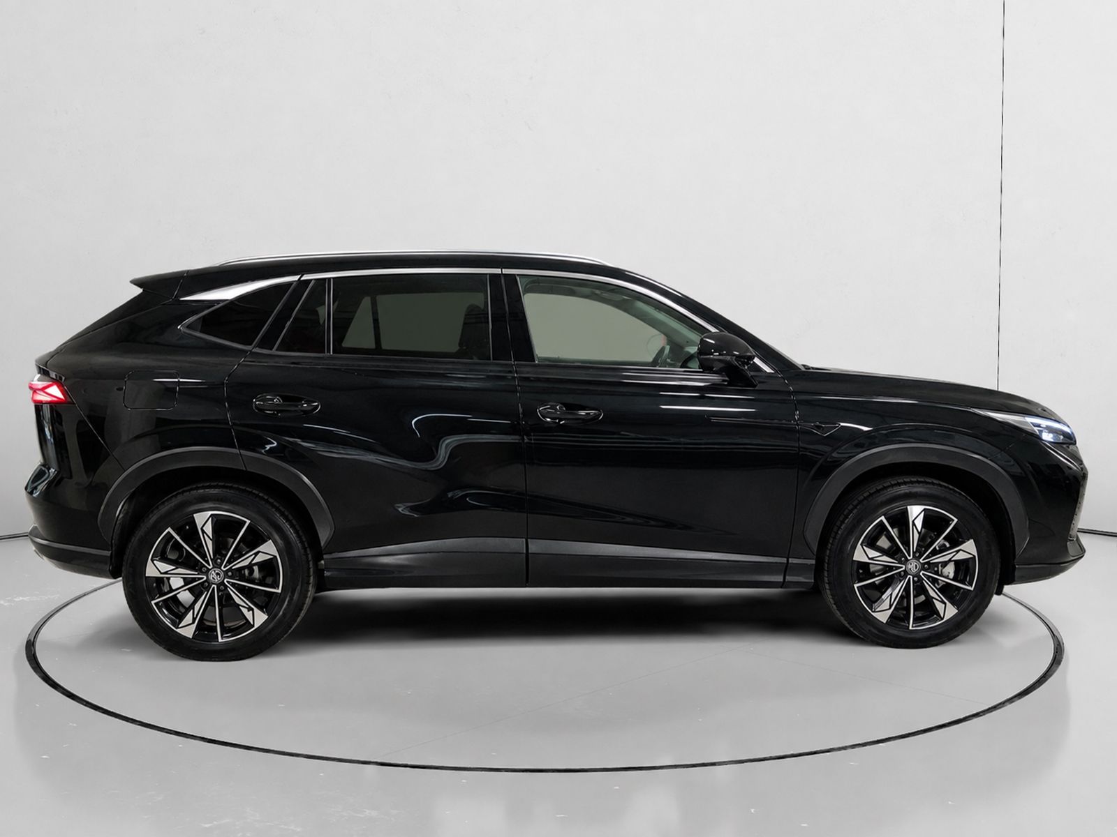 MG HS 1.5 T-GDi Luxury DCT - foto 2