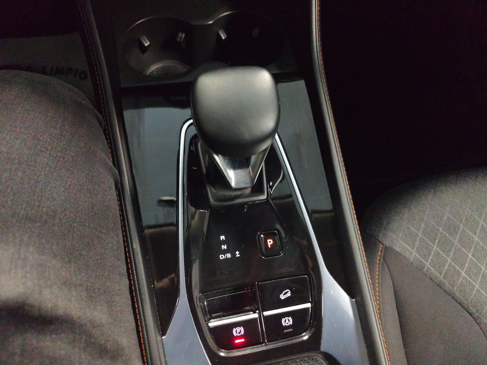 MG HS 1.5 T-GDi Comfort DCT - foto 14