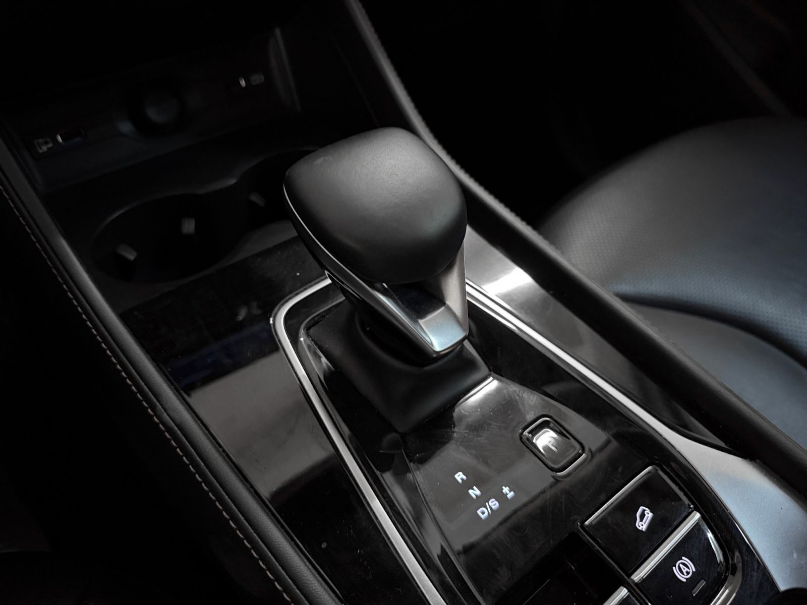 MG HS 1.5 T-GDi Luxury DCT - foto 15