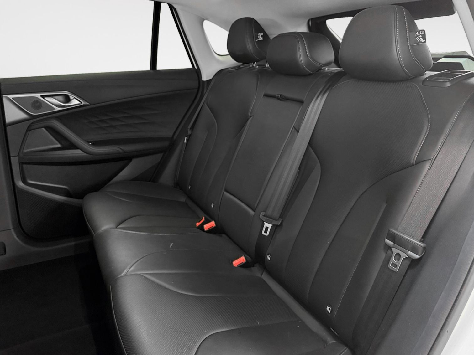 MG HS 1.5 T-GDi Luxury DCT - foto 11