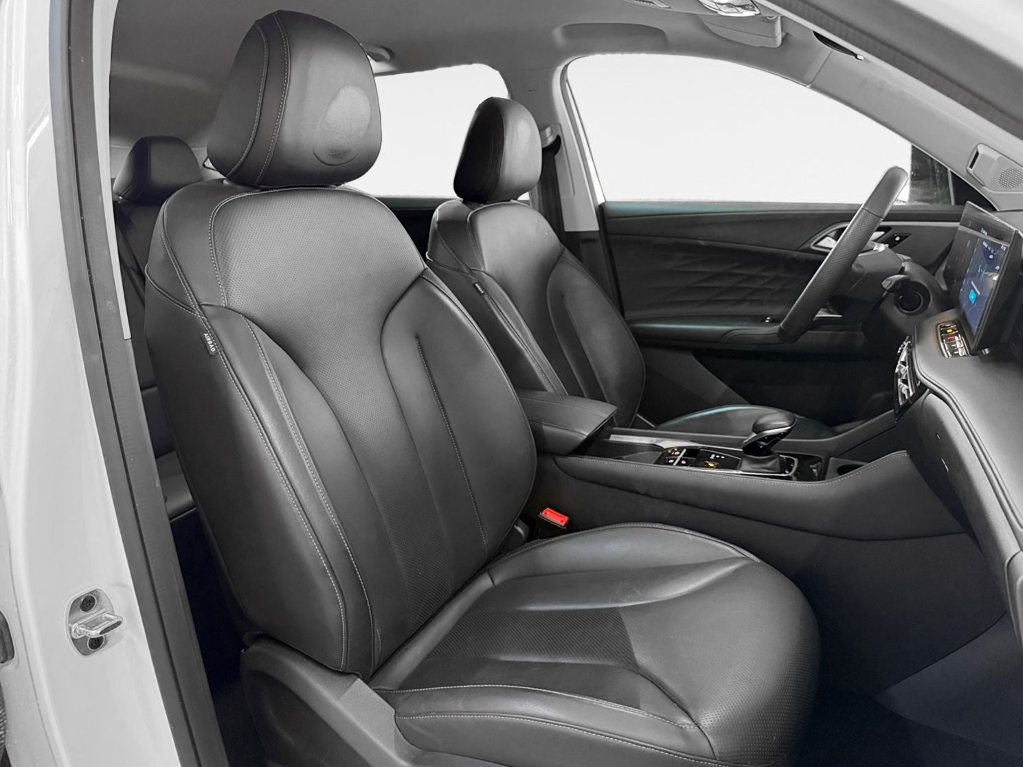 MG HS 1.5 T-GDi Luxury DCT - foto 12