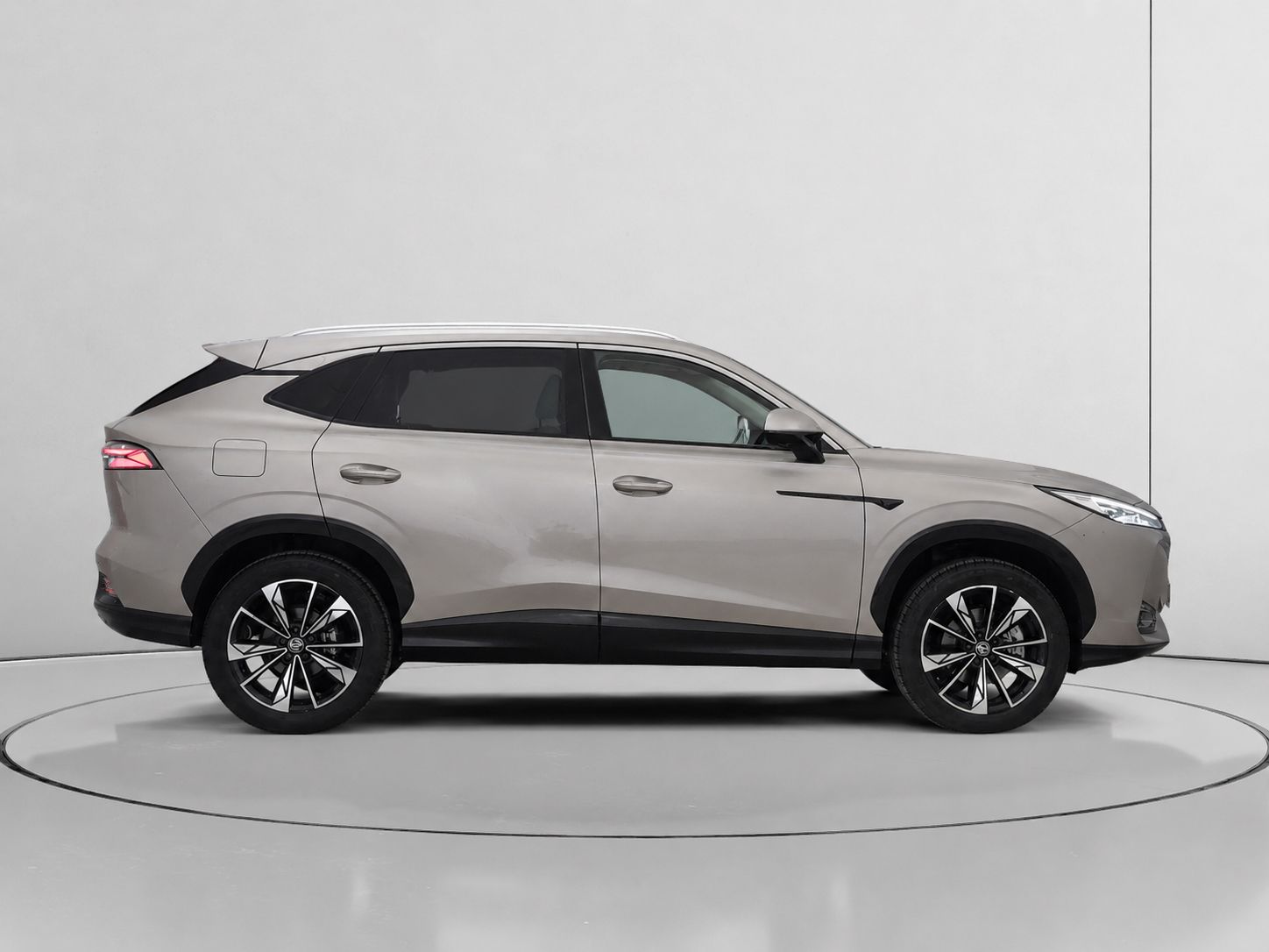 MG HS 1.5 T-GDi Comfort DCT - foto 2