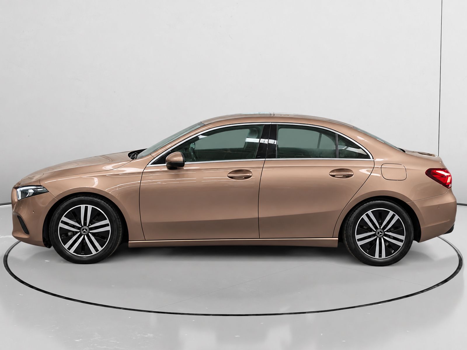 Mercedes-Benz Clase A 180 d Sedán - foto 6