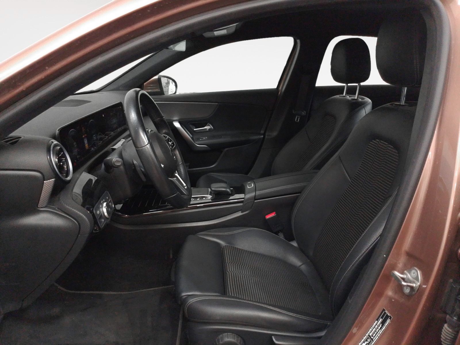 Mercedes-Benz Clase A 180 d Sedán - foto 11