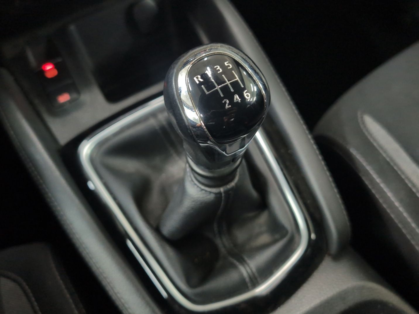 Nissan Qashqai dCi 115 Acenta - foto 15