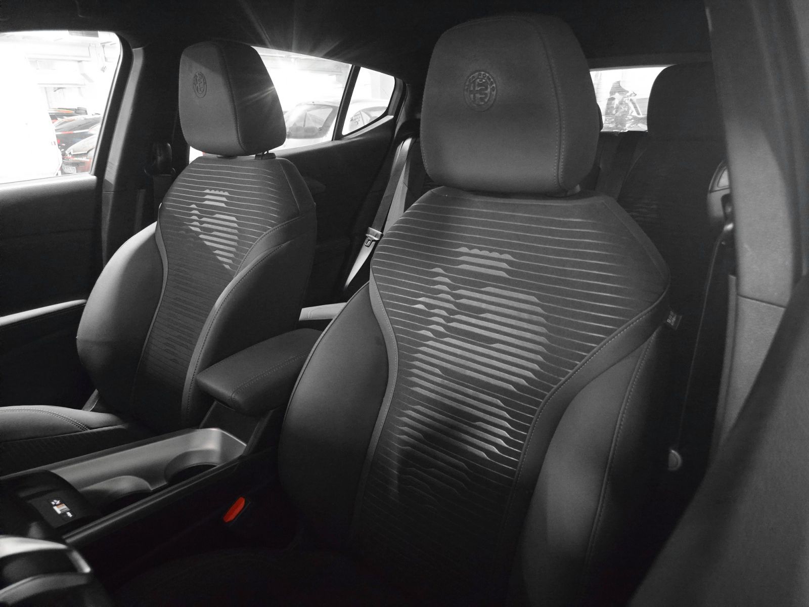Alfa Romeo Tonale 1.3 MultiAir PHEV Sprint Q4 - foto 23