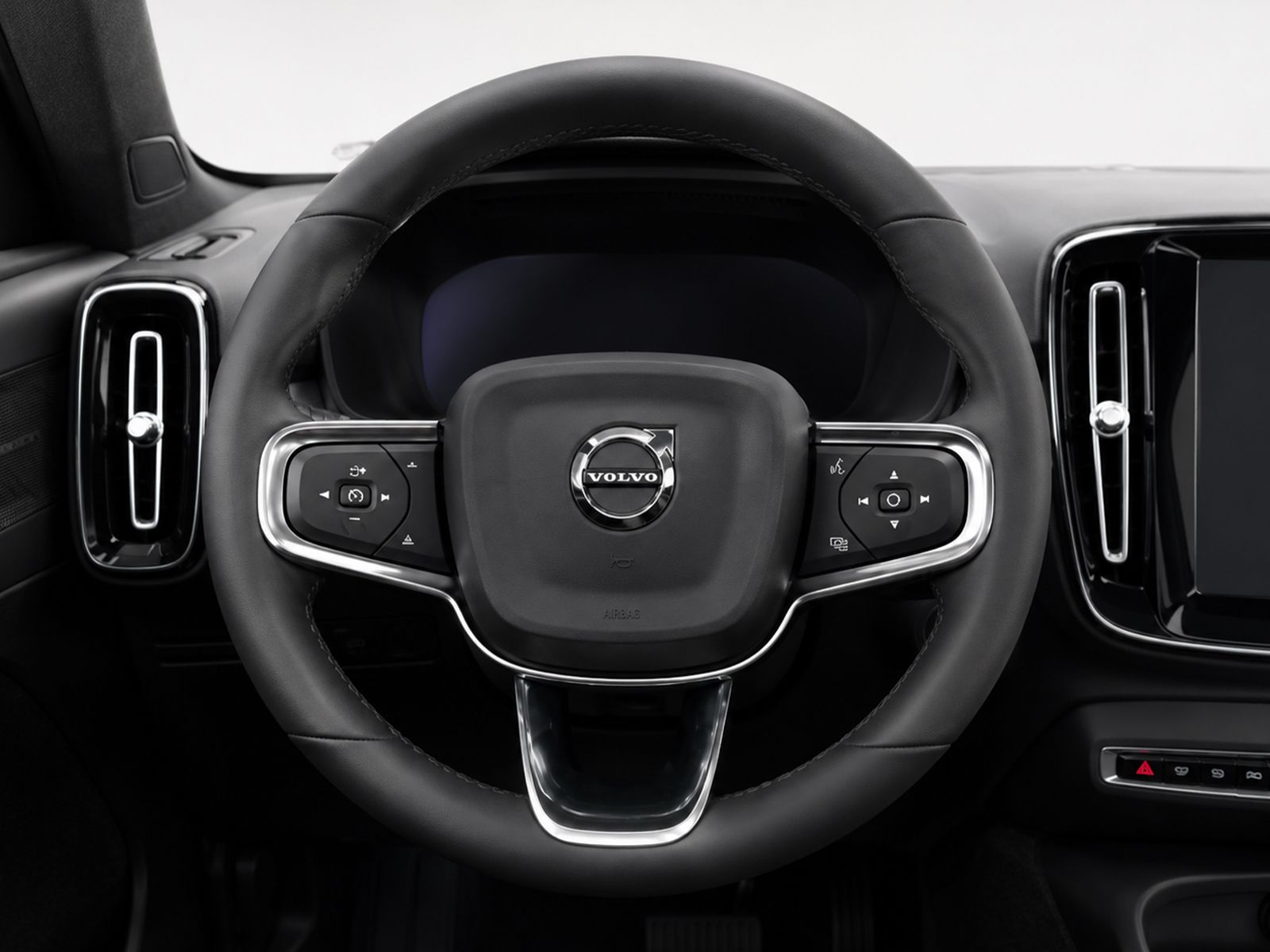 Volvo XC40 B3 Gasolina Mild hybrid Core - foto 9