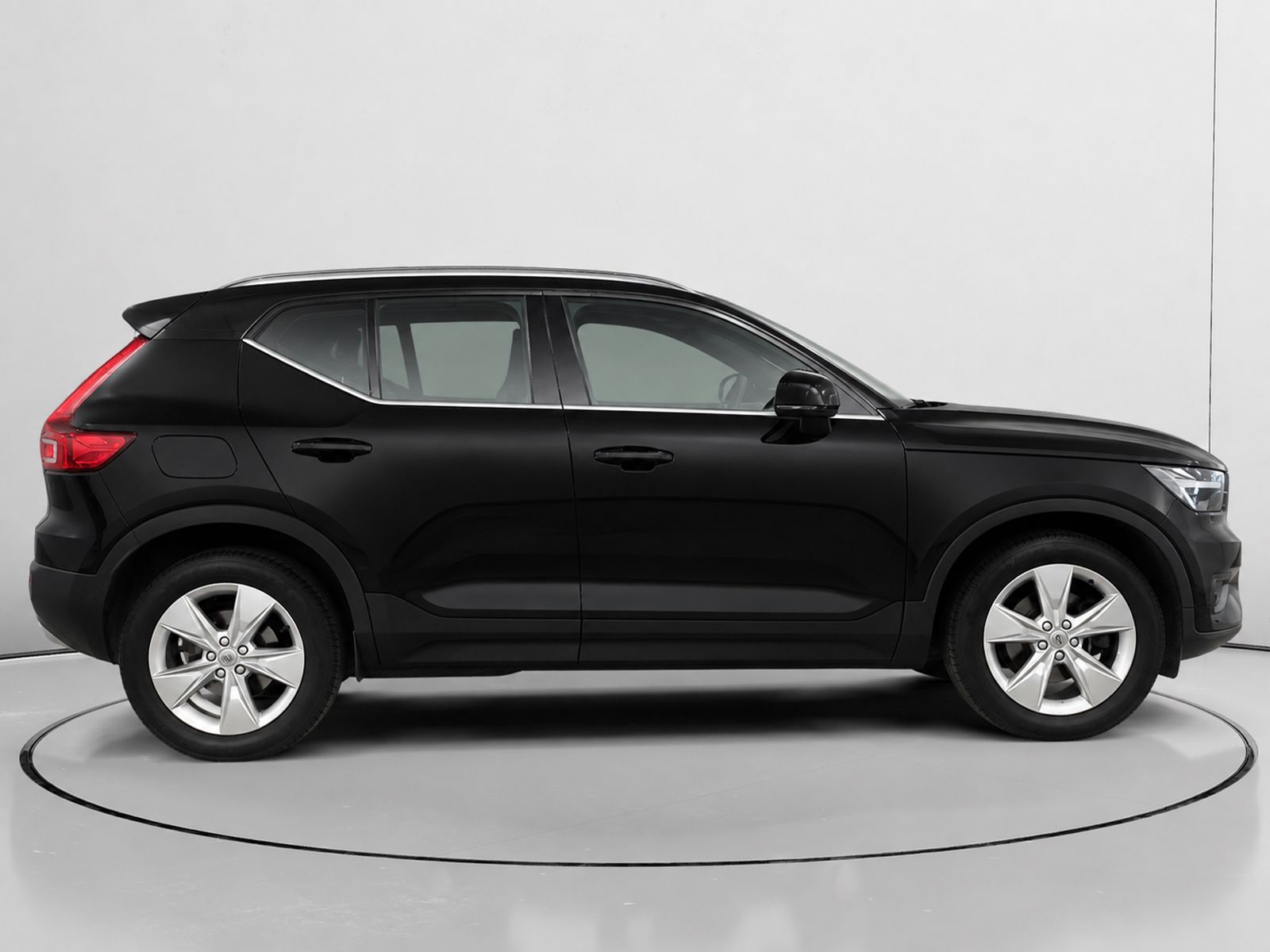 Volvo XC40 B3 Gasolina Mild hybrid Core - foto 2