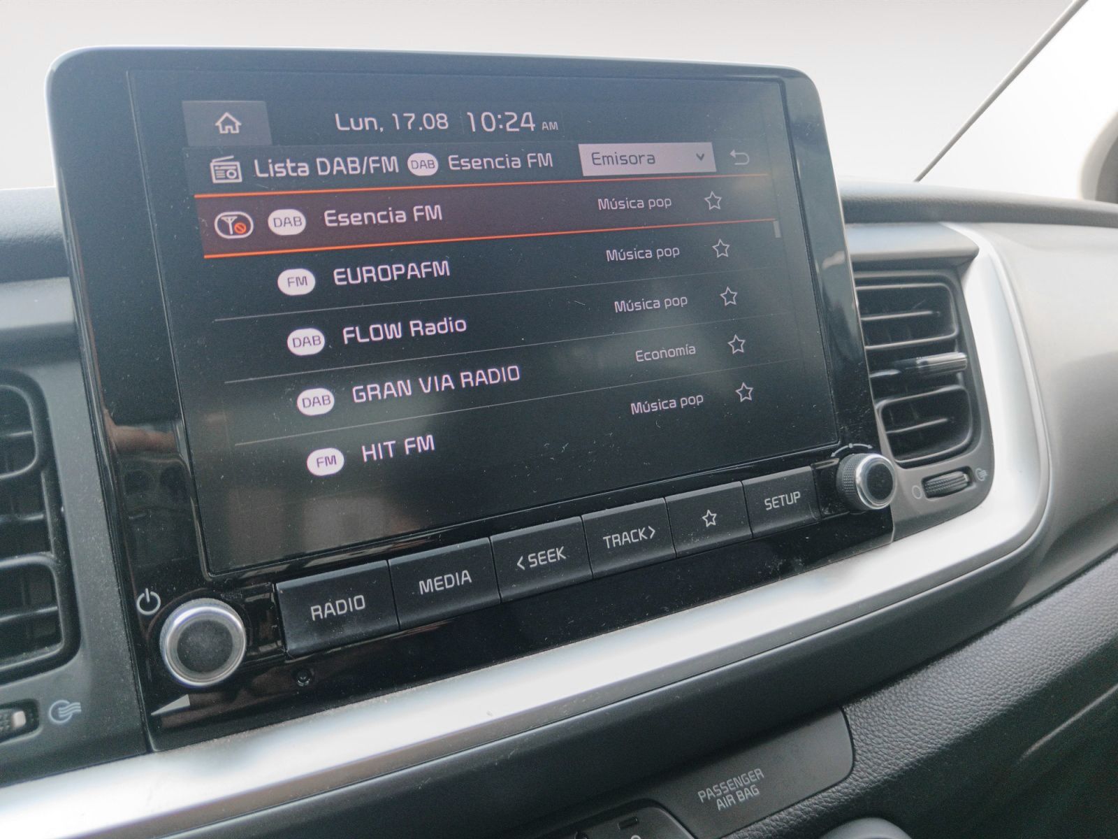 Kia Stonic 1.0 T-GDi MHEV Concept Plus - foto 17